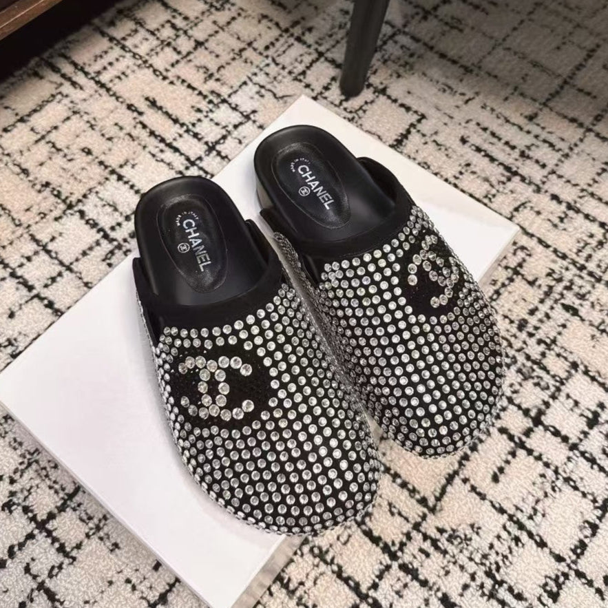 FLAT MULE IN  BLACK SUEDE WITH CRYSTALS - 35