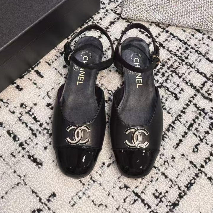 FLAT SLINGBACKS IN BLACK CALFSKIN - 35