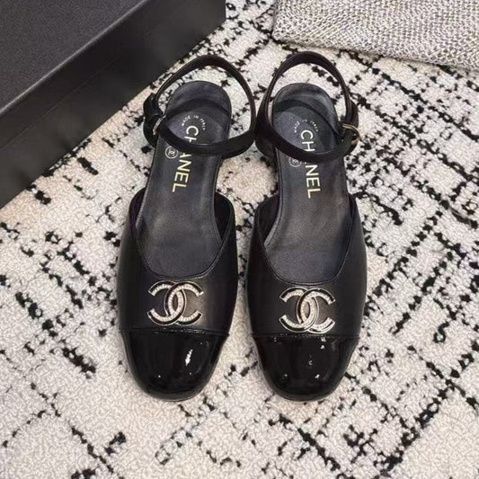 FLAT SLINGBACKS IN BLACK CALFSKIN - 35