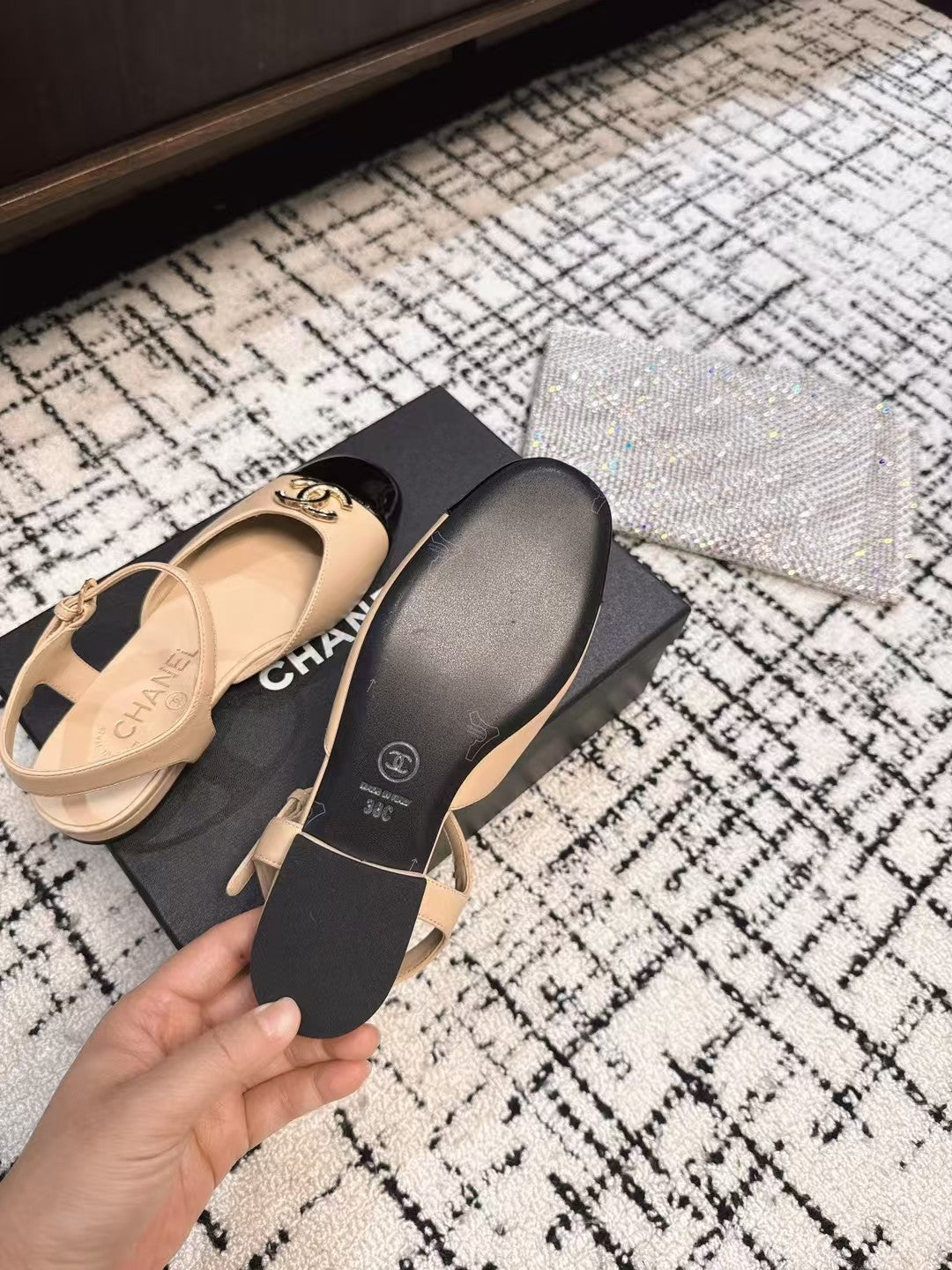 FLAT SLINGBACKS IN MACAROON BEIGE MIX BLACK CALFSKIN - 35