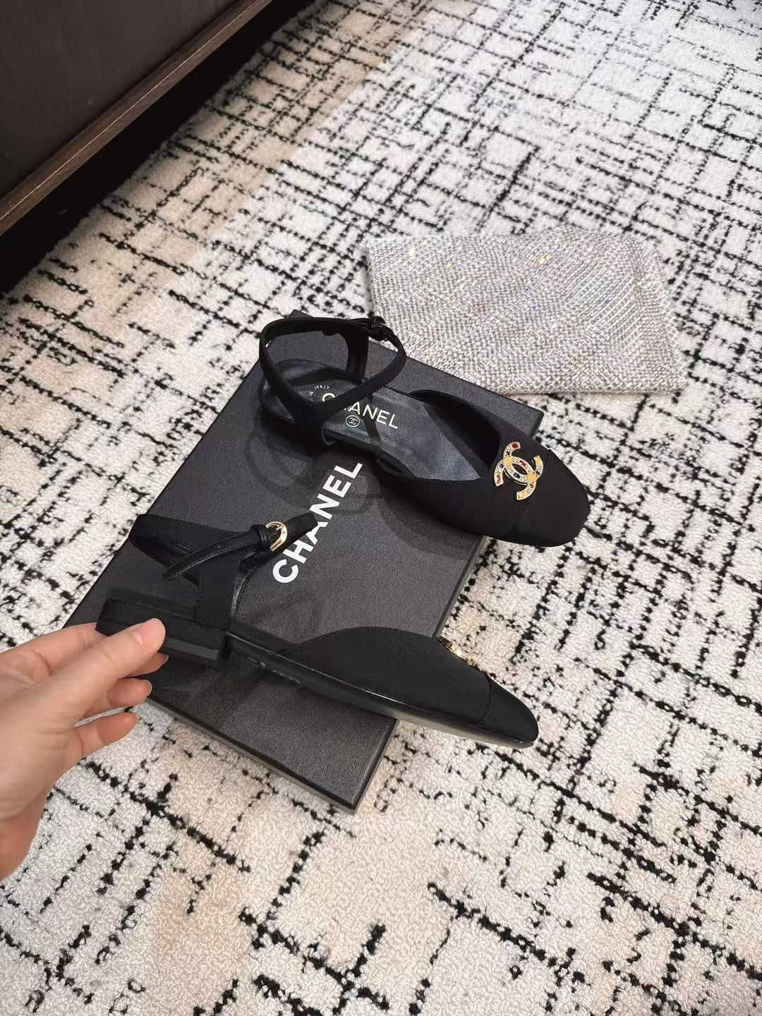 FLAT SLINGBACKS IN BLACK FABRIC - 35