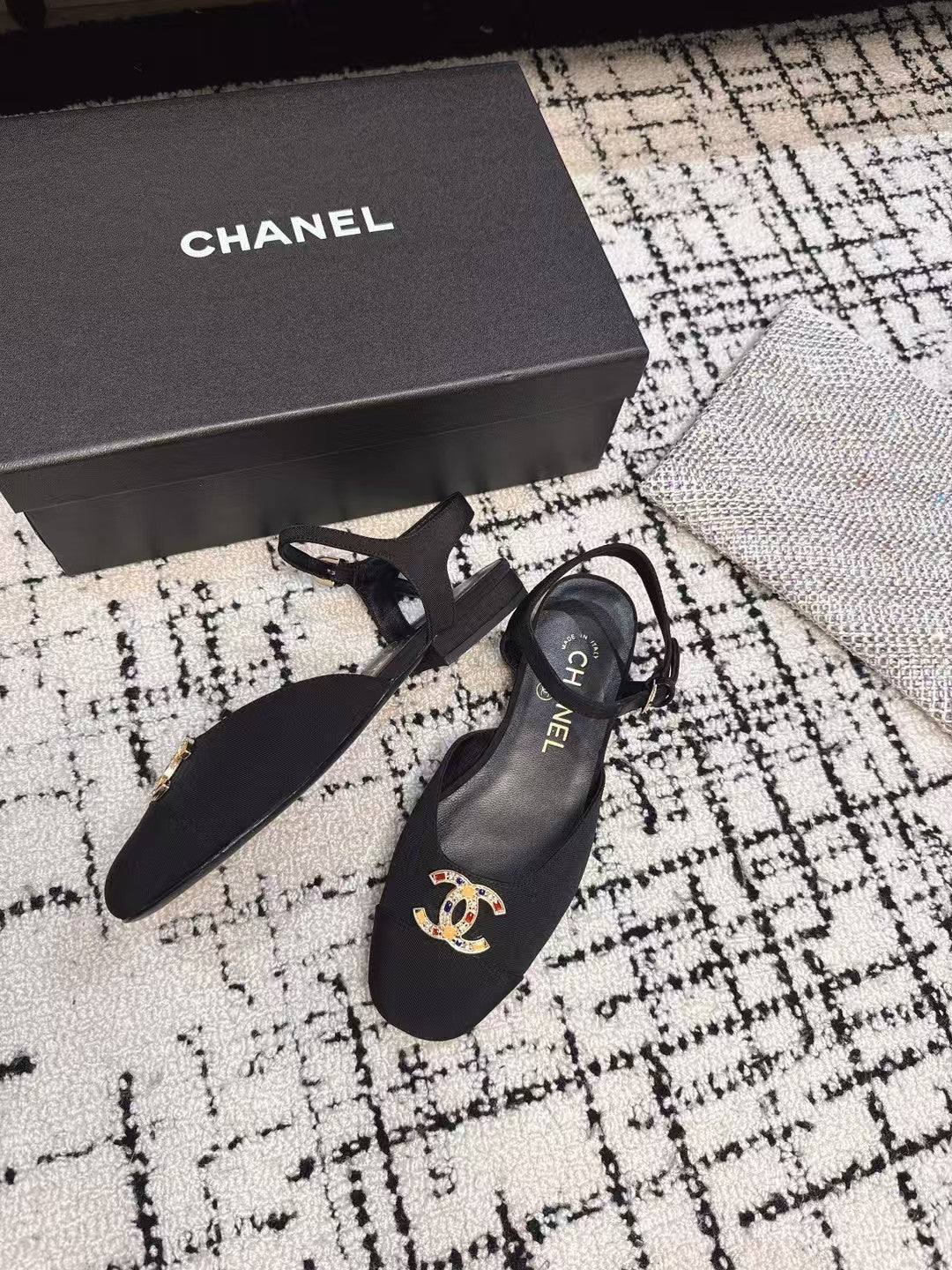 FLAT SLINGBACKS IN BLACK FABRIC - 35