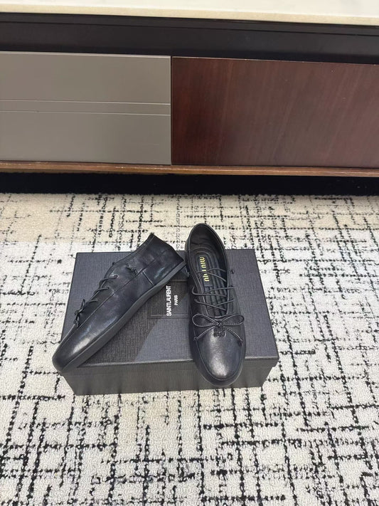 MIUMIU 26S LACE UP BOW LOAFERS IN BLACK CALFSKIN