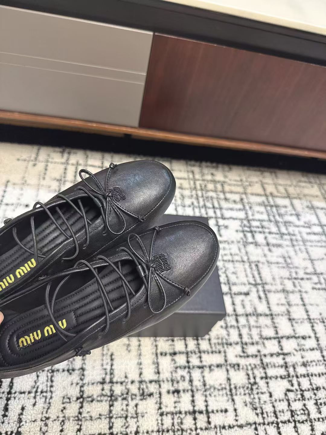 ЛОФЕРИ MIUMIU 26S НА ШНУРІВЦІ З БАНТОМ З ЧОРНОЇ ТЕЛЯЧОЇ ШКІРИ