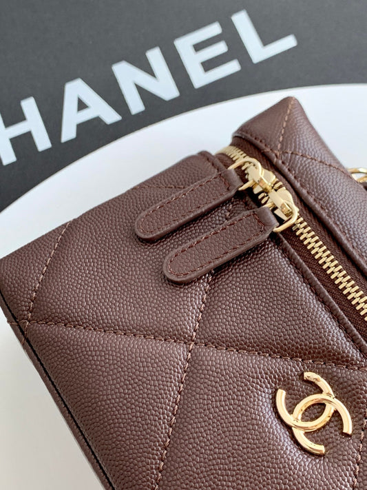CHANEL 25S СУМКА-КЕЙС ДЛЯ КОСМЕТИКИ 19,5 СМ З БОРДОВО-КОРИЧНЕВОЇ ОВЕЧОЇ ШКІРИ