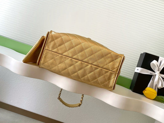 СУМКА CHANEL 25S HOBO 40 З МЕТАЛЕВОЇ ЗОЛОТОЇ ШКІРИ ІКРИ