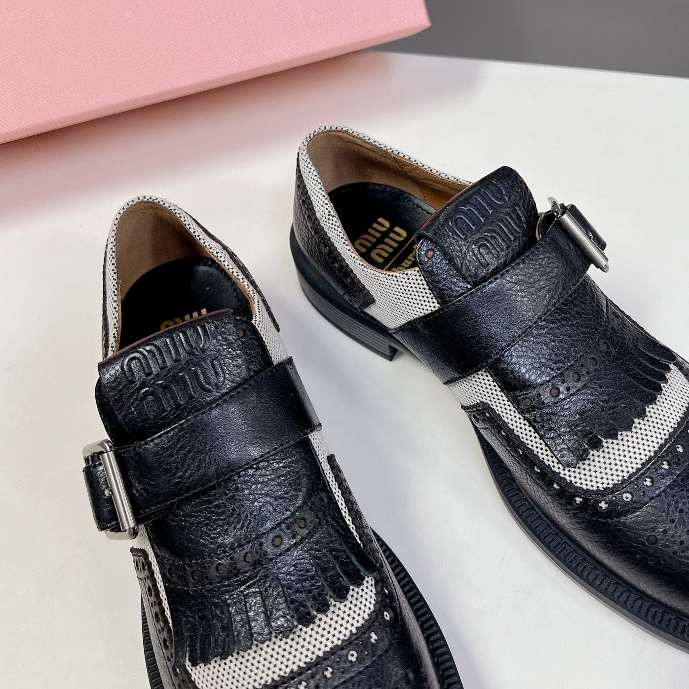 UNIQUE THICK-SOLED OXFORD SHOES BLACK MIX CREAM CALFSKIN - 35