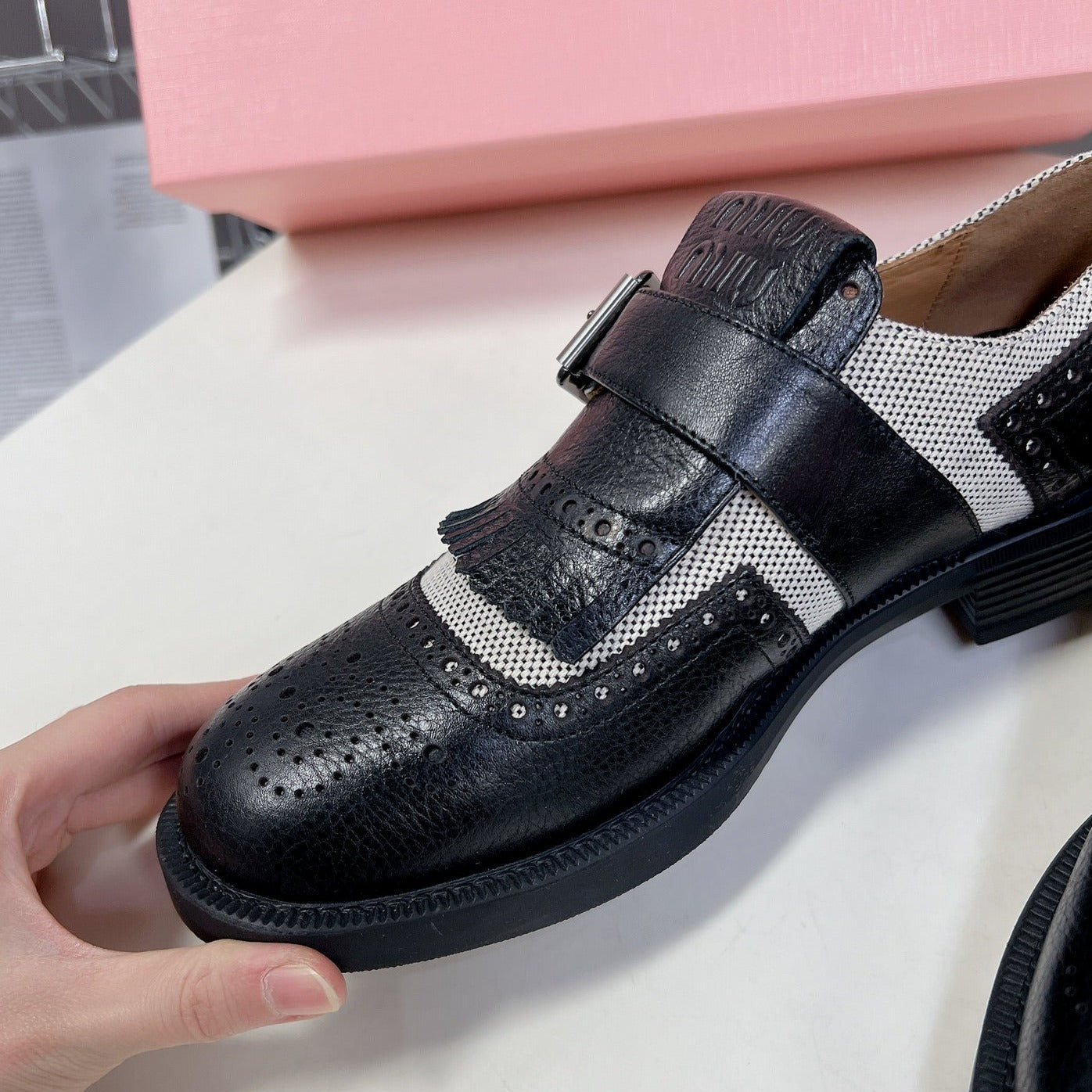 UNIQUE THICK-SOLED OXFORD SHOES BLACK MIX CREAM CALFSKIN - 35