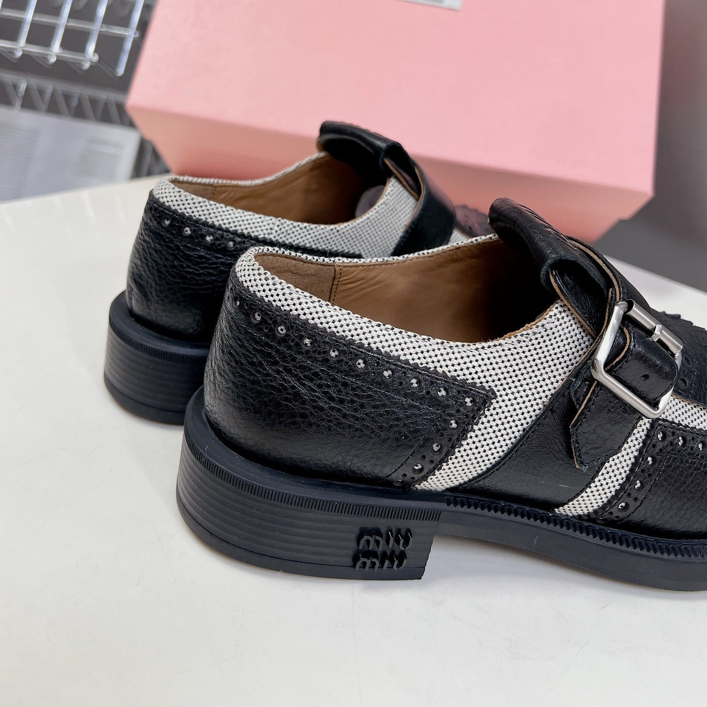 UNIQUE THICK-SOLED OXFORD SHOES BLACK MIX CREAM CALFSKIN - 35