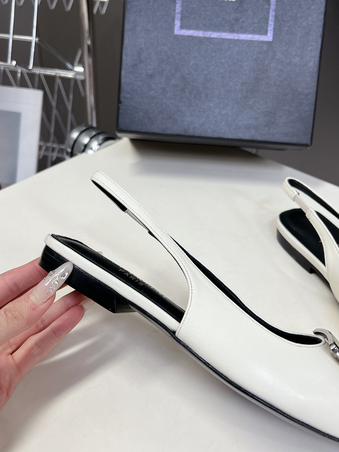 SL SQUARE BUCKLE SLINGBACK WHITE CALFSKIN - 35