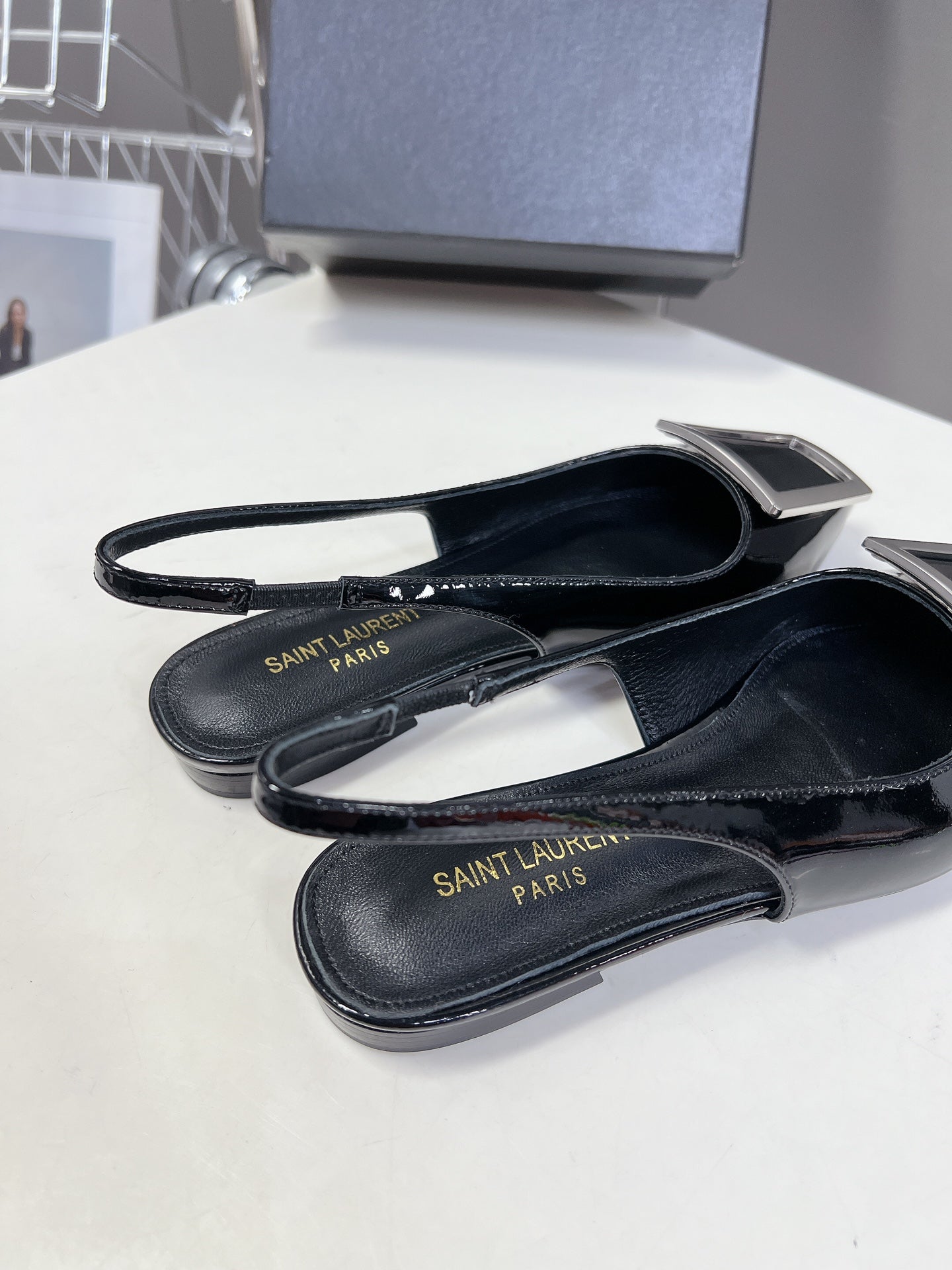 SL SQUARE BUCKLE SLINGBACK BLACK POLISHED CALFSKIN - 35
