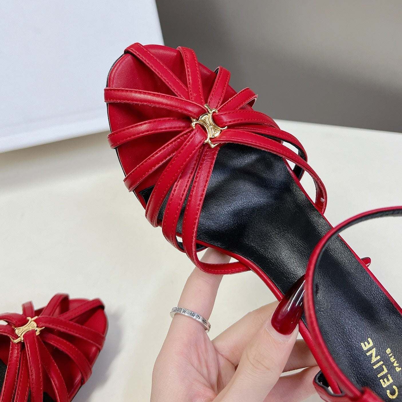 RIOMPHE SANDAL IN LAMBSKIN CHERRY RED - 35