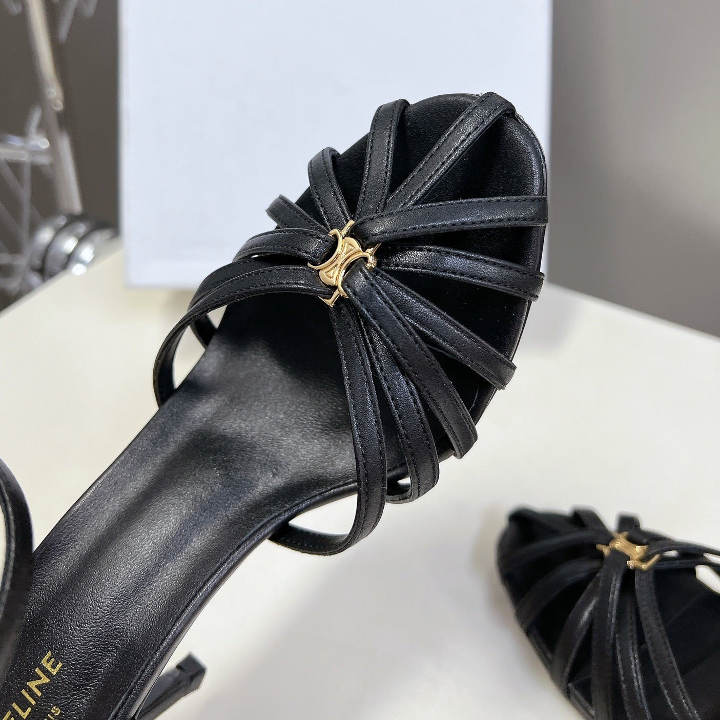 RIOMPHE SANDAL IN LAMBSKIN BLACK - 35