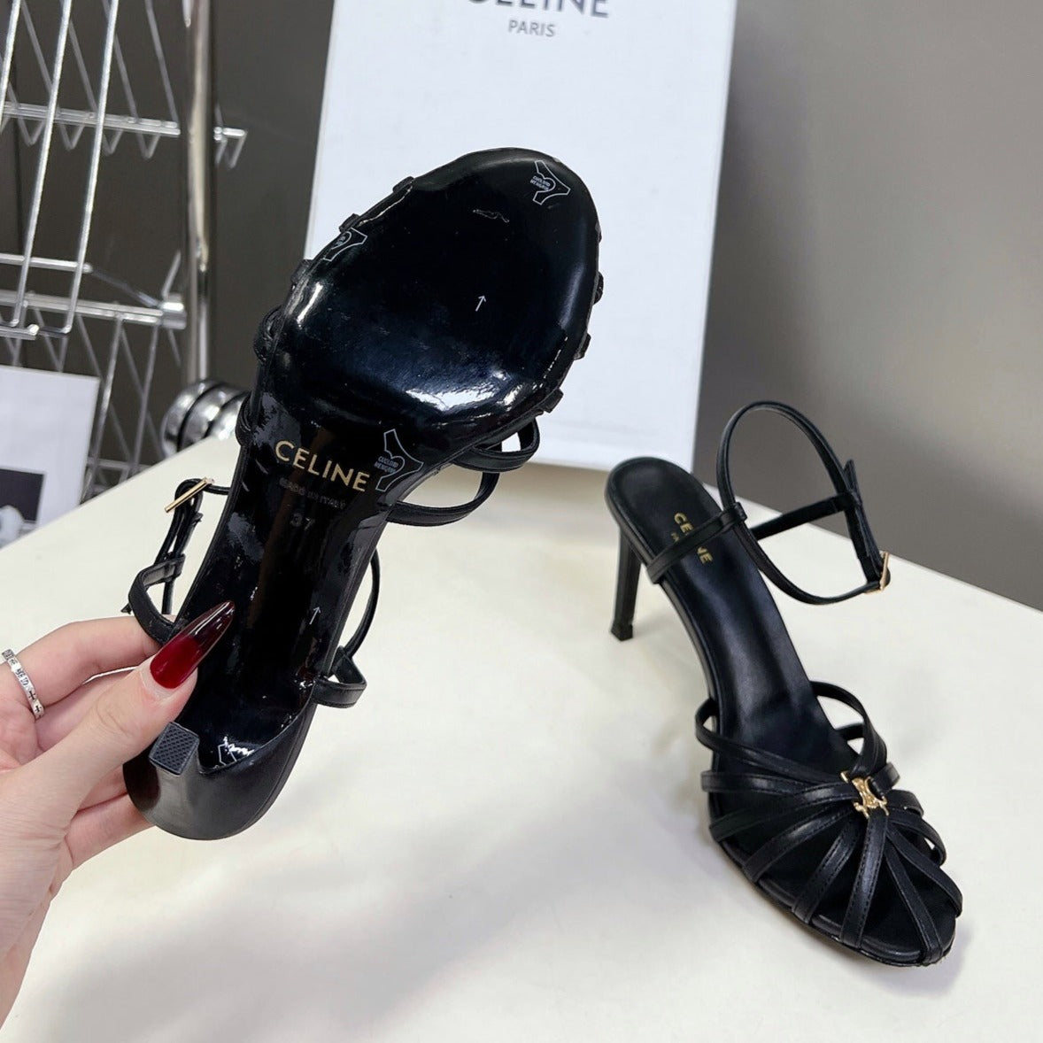 RIOMPHE SANDAL IN LAMBSKIN BLACK - 35