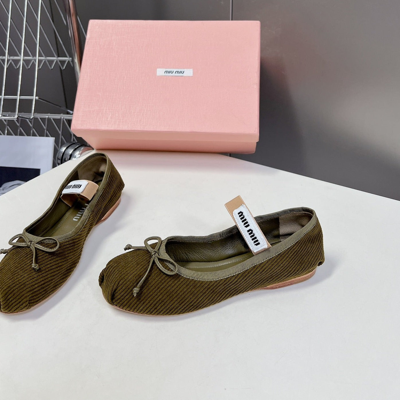 BALLET FLAT SHOES DARK OLIVE COLOR SHEEPSKIN - 35