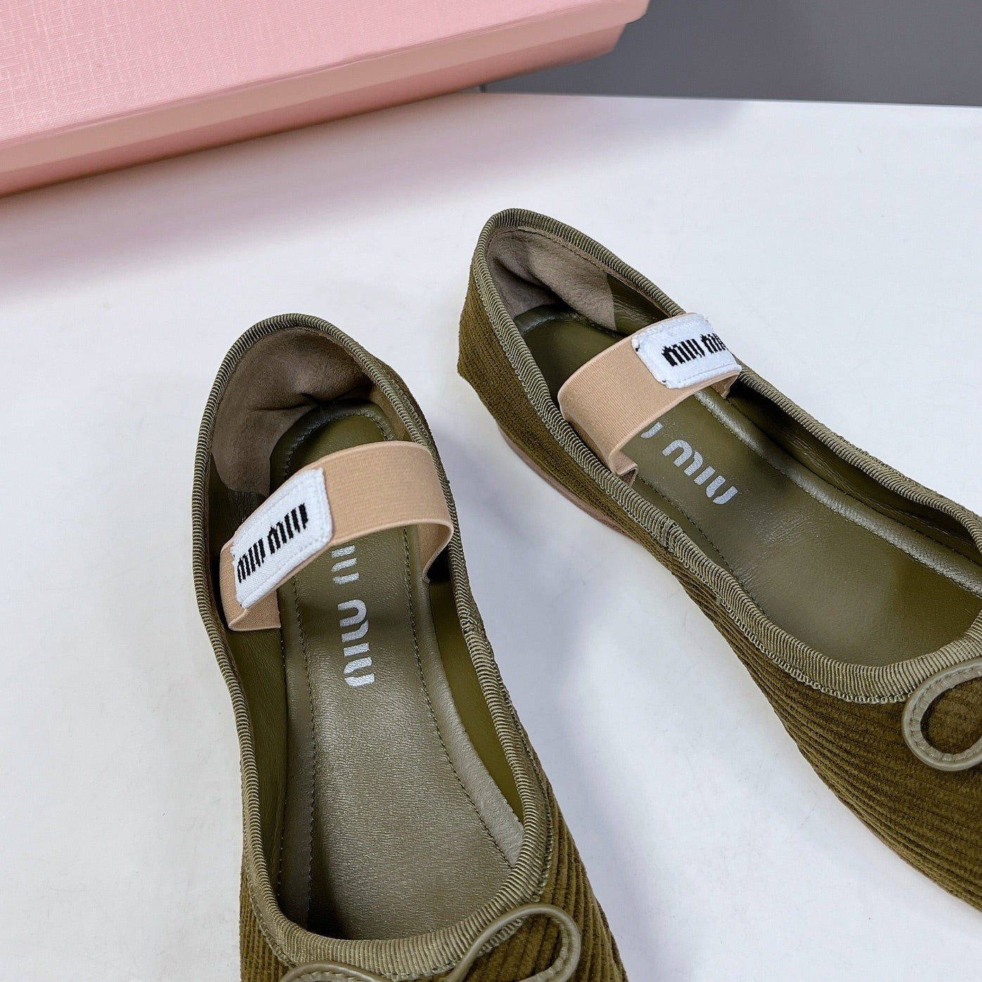 BALLET FLAT SHOES DARK OLIVE COLOR SHEEPSKIN - 35