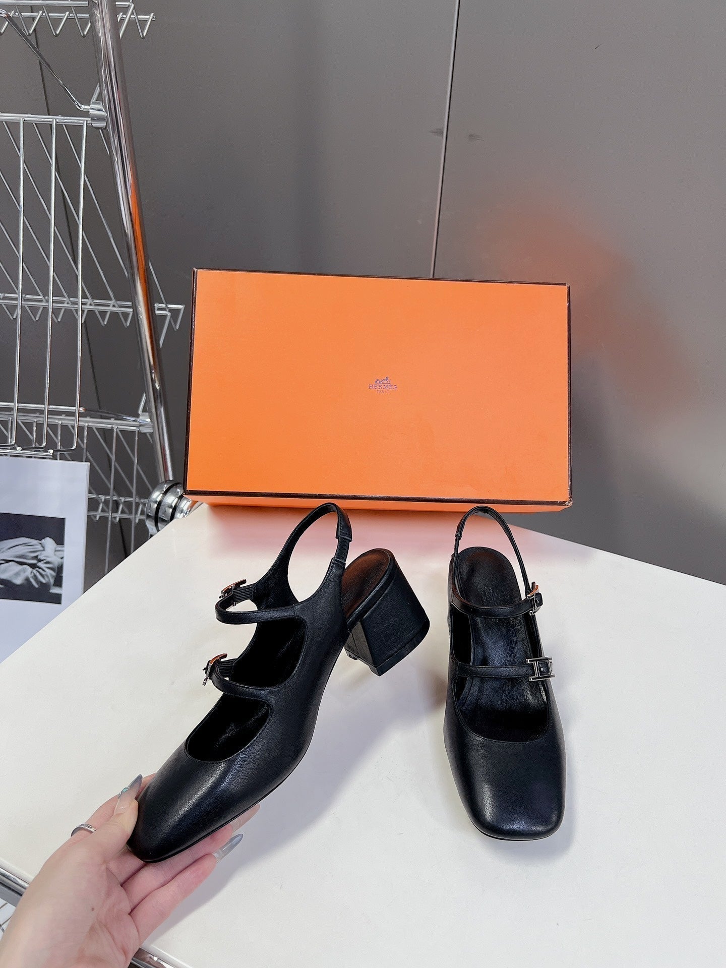 JACKIE 50 PUMP BLACK LAMBSKIN - 35