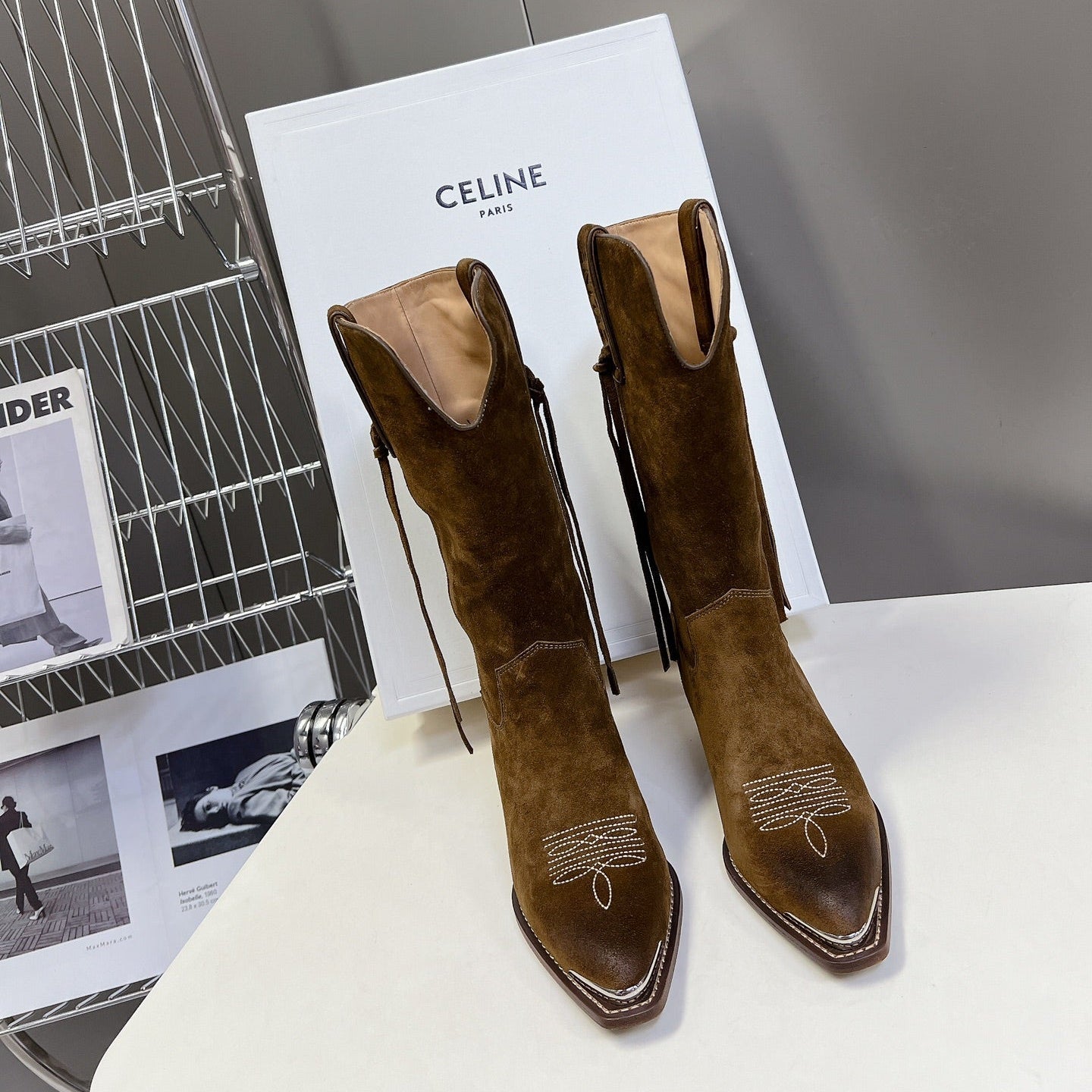 CELINE 25S HIGH CUT CHELSEA BOOTS 45MM IN BROWN SUEDE - 35