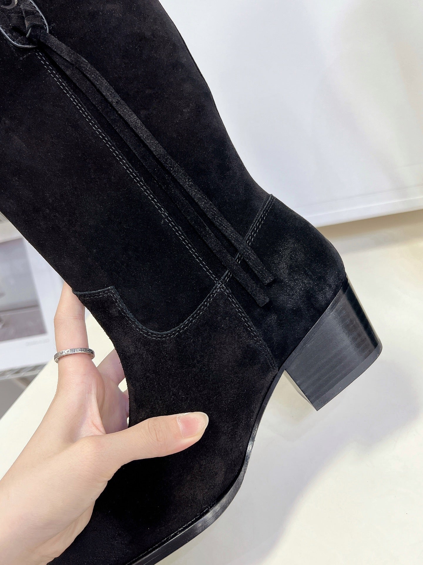 CELINE 25S HIGH CUT CHELSEA BOOTS 45MM IN BLACK SUEDE - 35