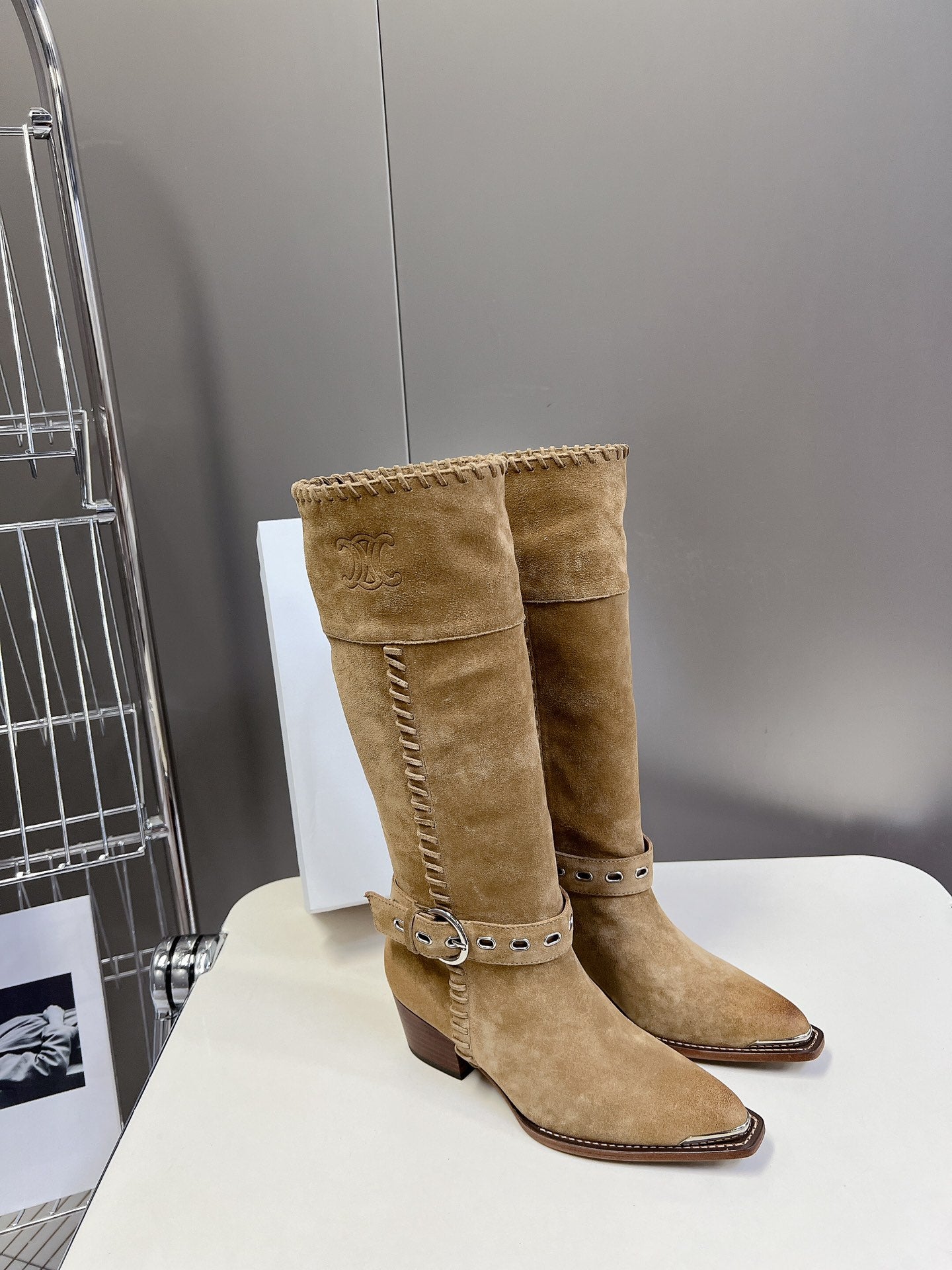 CELINE 25S BULKY LACED UP BOOTS 45MM IN LIGHT BROWN SUEDE - 35