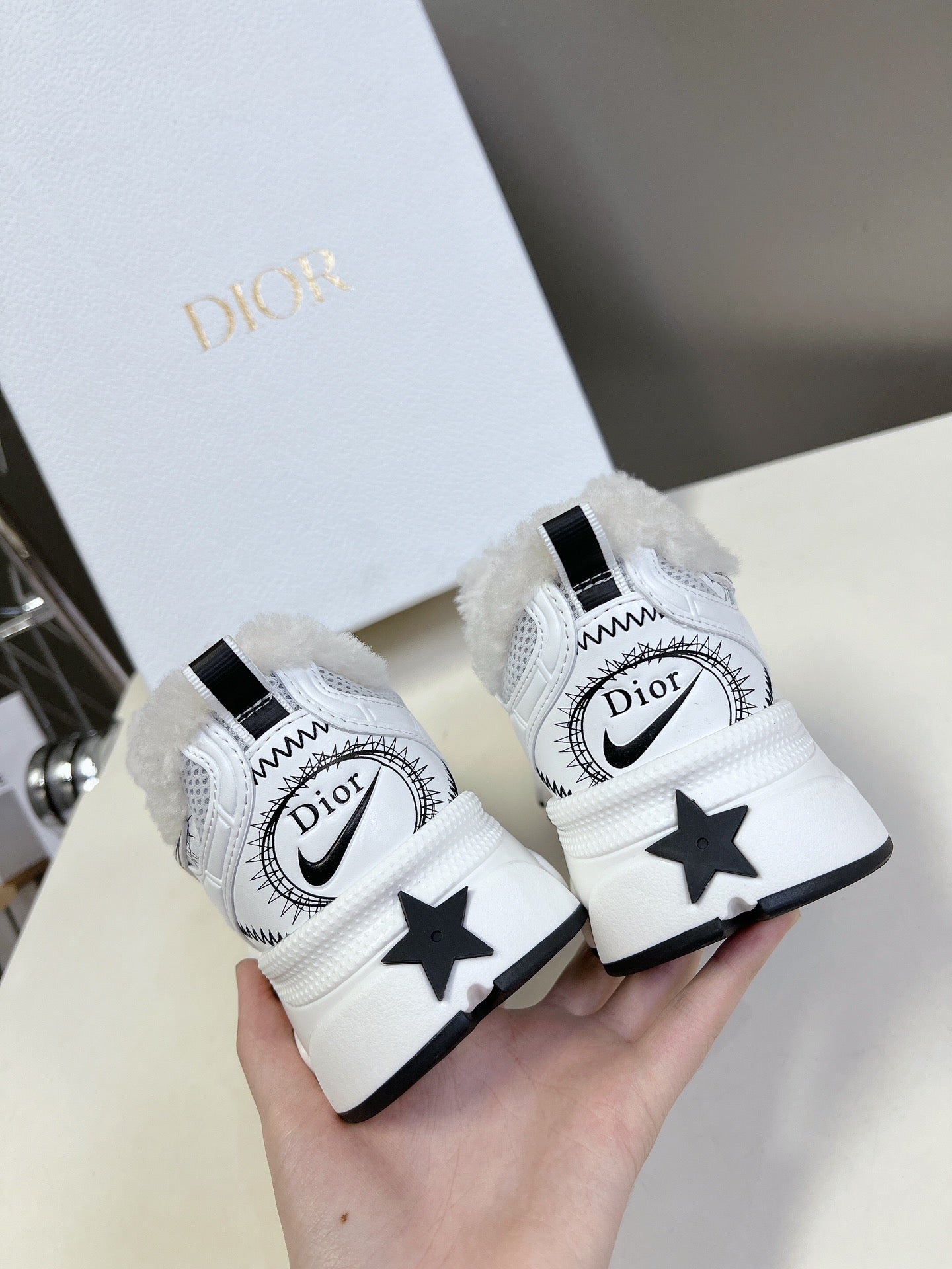 DIOR CHRONO SNEAKER 25S IN WHITE LAMBSKIN AND MESH FABRIC STYLE 2 - 35