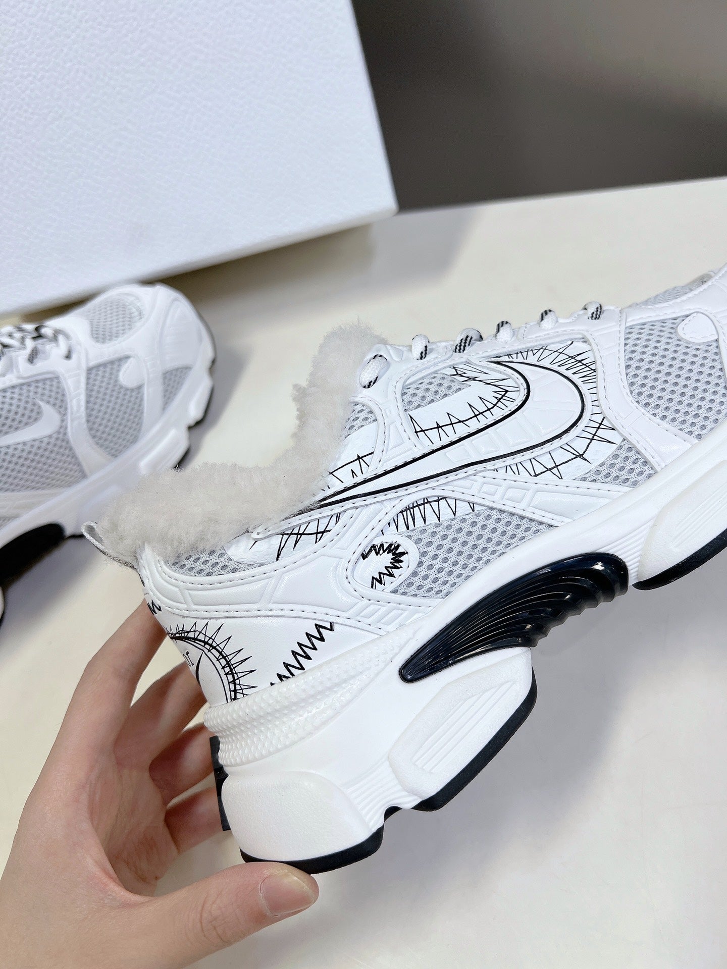 DIOR CHRONO SNEAKER 25S IN WHITE LAMBSKIN AND MESH FABRIC STYLE 2 - 35