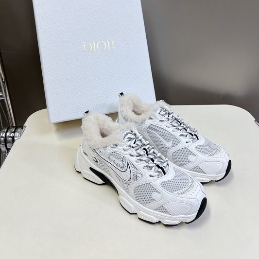 DIOR CHRONO SNEAKER 25S IN WHITE LAMBSKIN AND MESH FABRIC STYLE 2 - 35