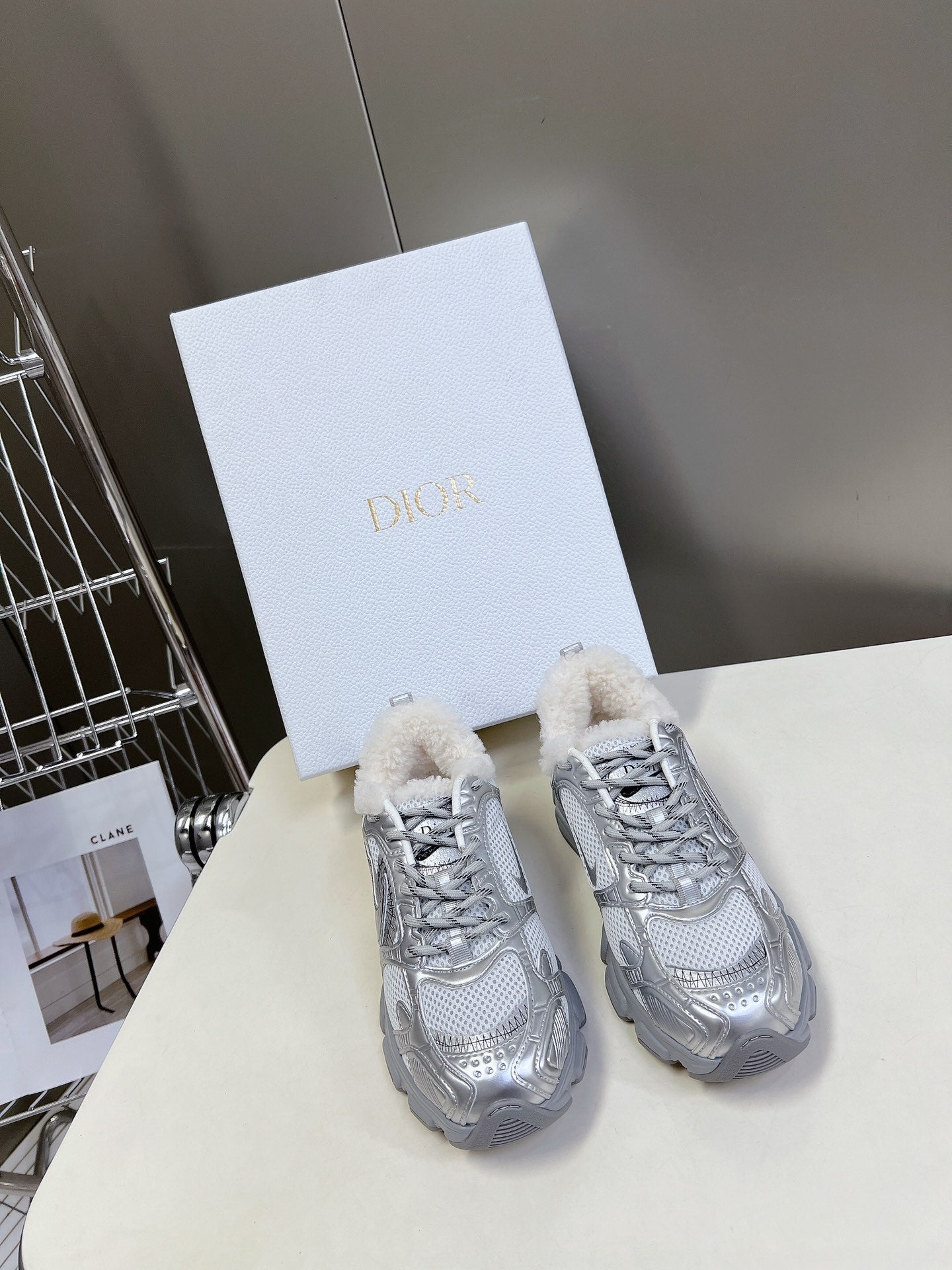 DIOR CHRONO SNEAKER 25S IN SILVER LAMBSKIN AND MESH FABRIC STYLE 1 - 35