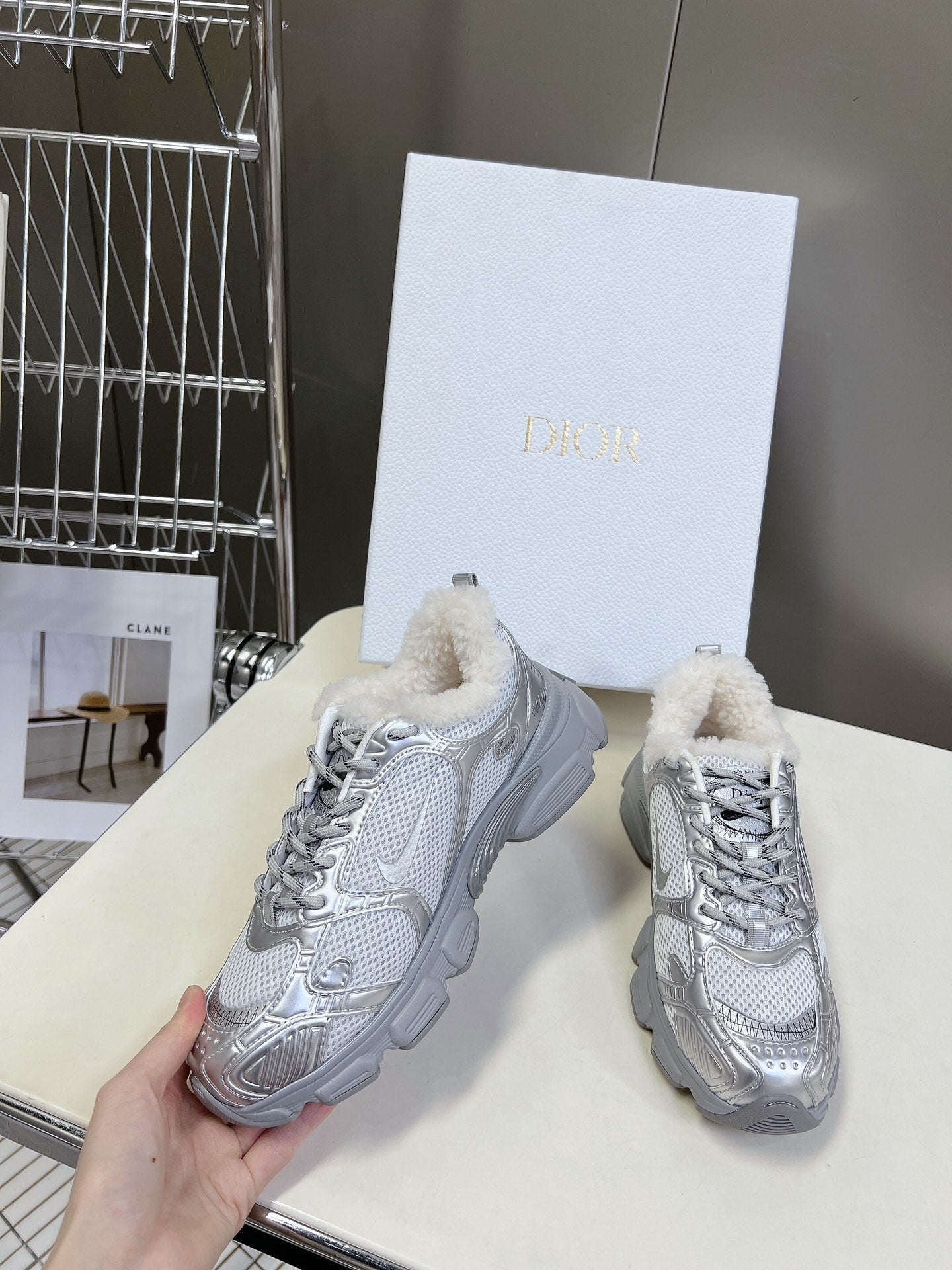 DIOR CHRONO SNEAKER 25S IN SILVER LAMBSKIN AND MESH FABRIC STYLE 1 - 35
