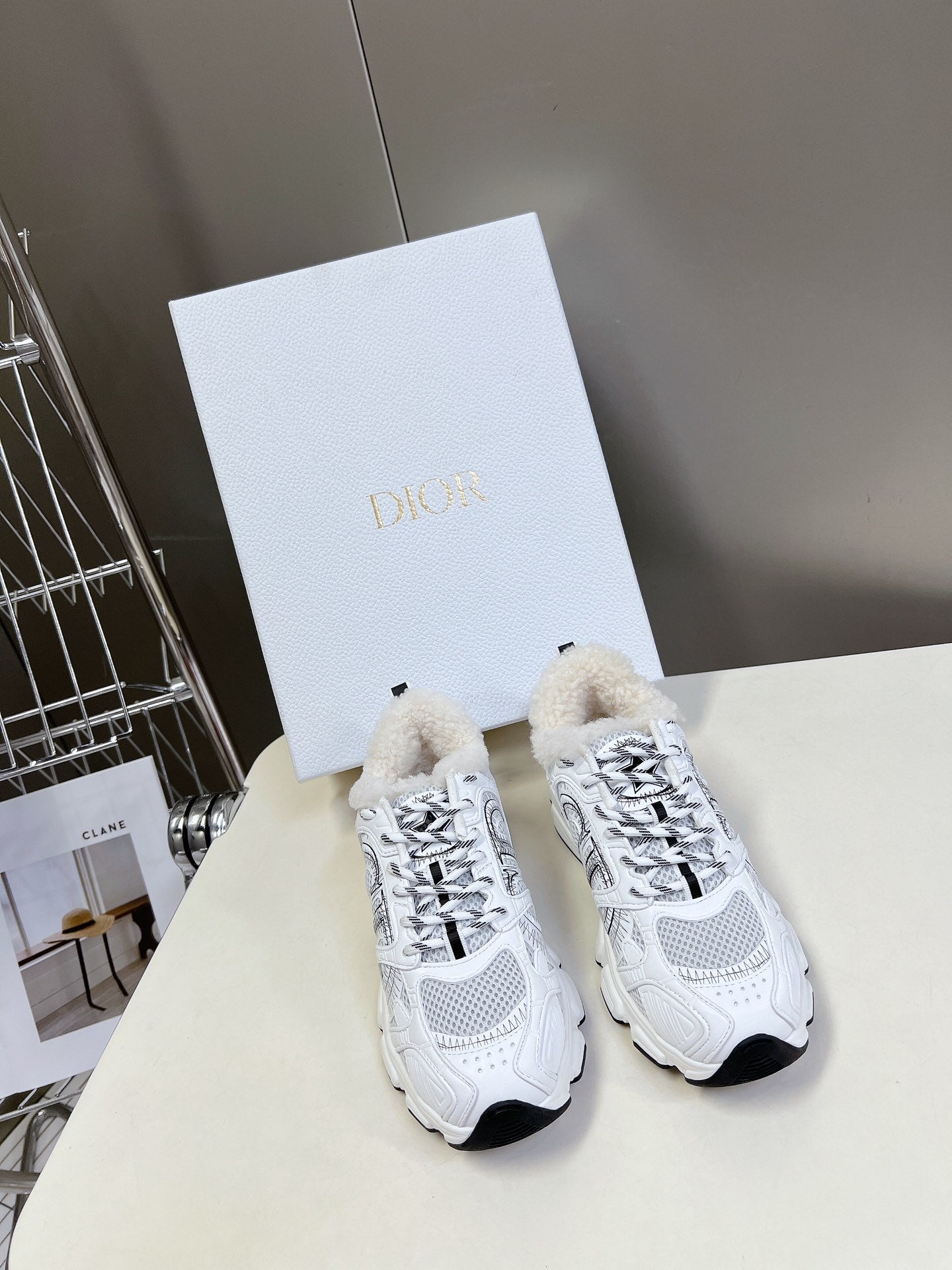 DIOR CHRONO SNEAKER 25S IN WHITE LAMBSKIN AND MESH FABRIC - 35