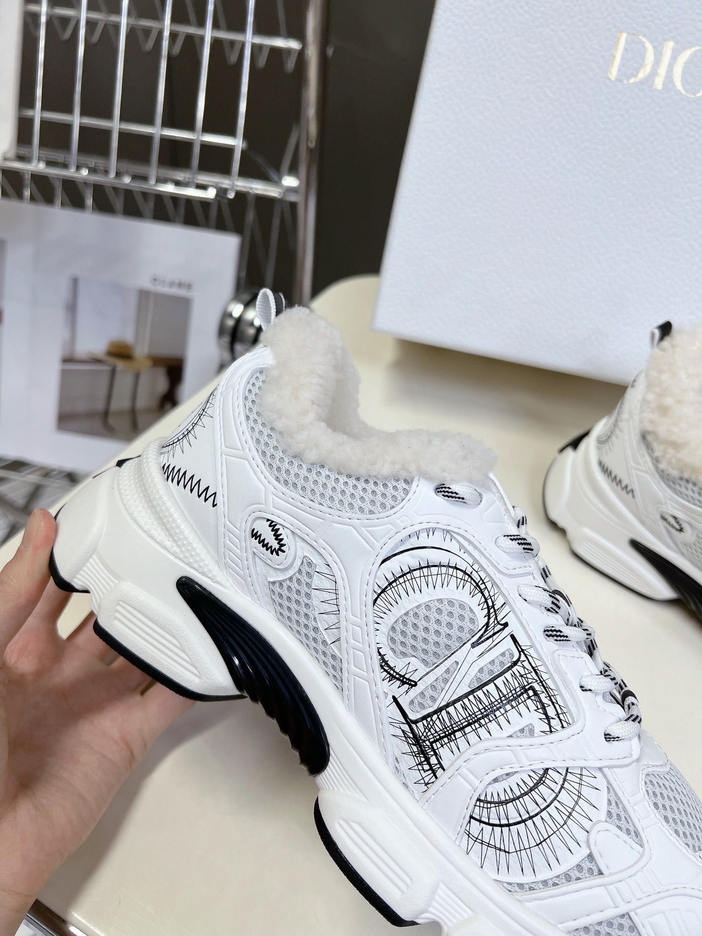 DIOR CHRONO SNEAKER 25S IN WHITE LAMBSKIN AND MESH FABRIC - 35
