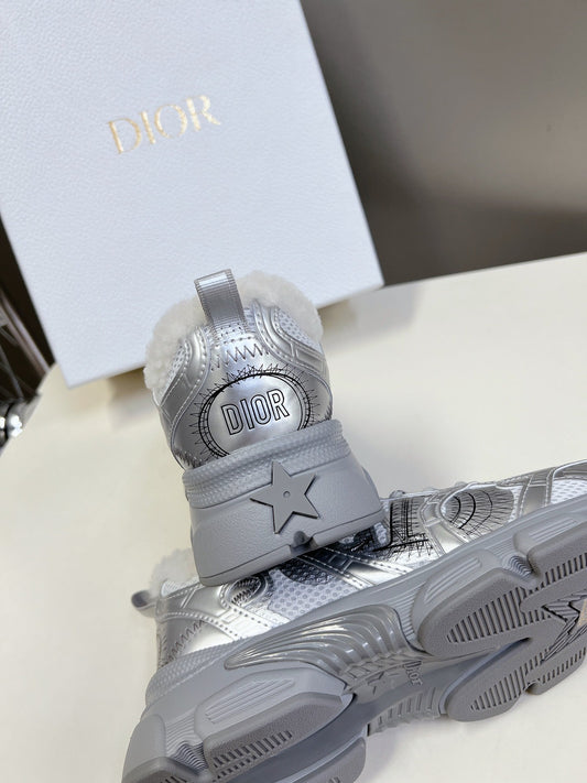 КРОСІВКИ DIOR CHRONO 25S ІЗ СРІБНОЇ ШКІРИ ЯГНЯТИ ТА СІТЧАСТОЇ ТКАНИНИ - 35