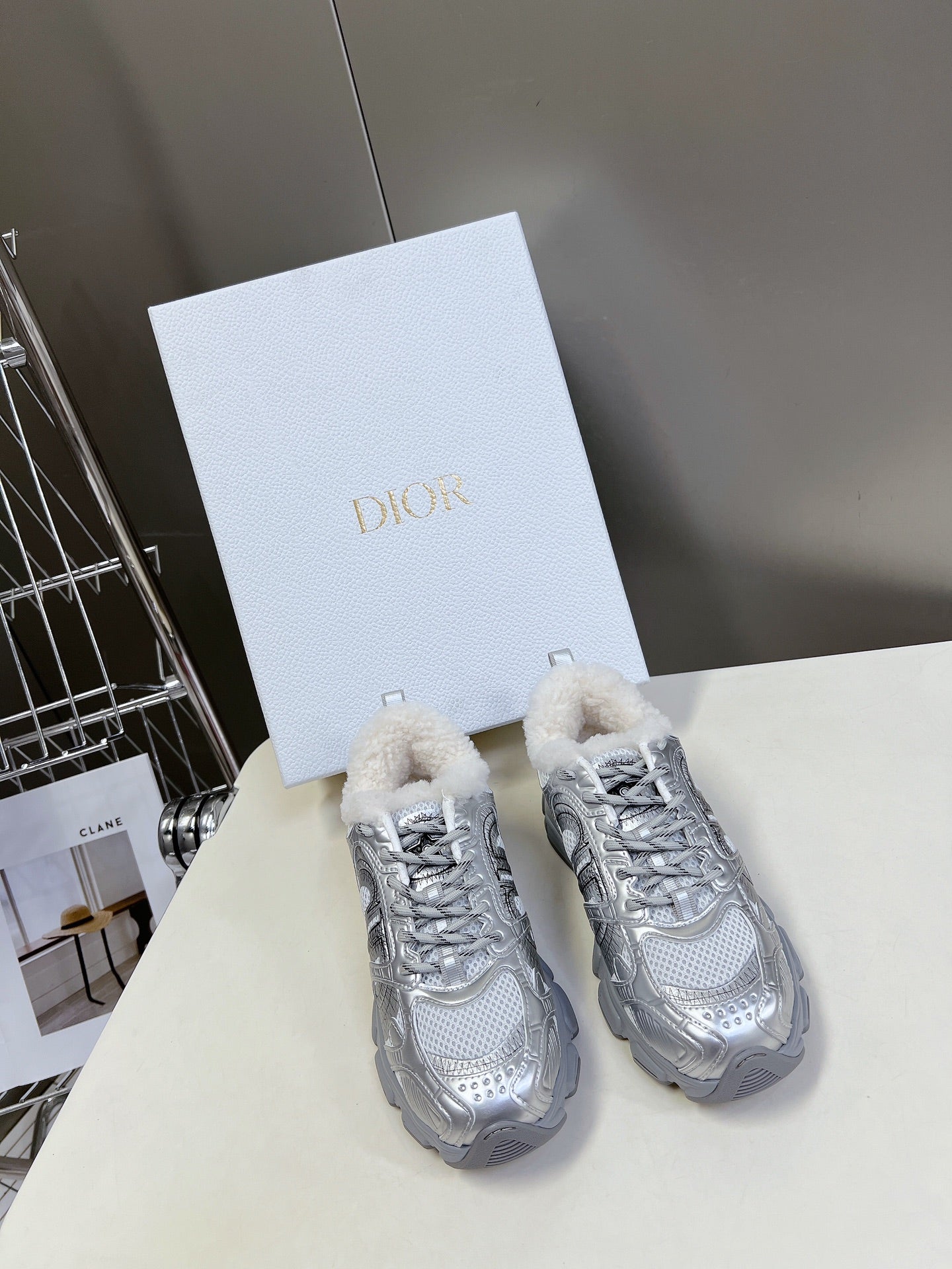 DIOR CHRONO SNEAKER 25S IN SILVER LAMBSKIN AND MESH FABRIC - 35