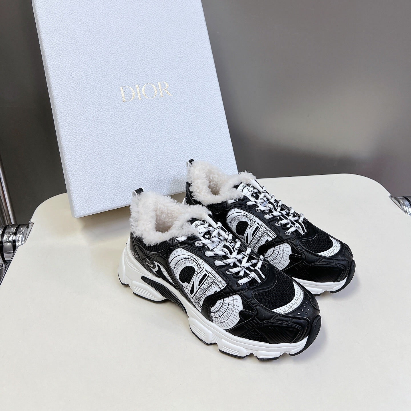 DIOR CHRONO SNEAKER 25S IN BLACK LAMBSKIN AND MESH FABRIC - 35