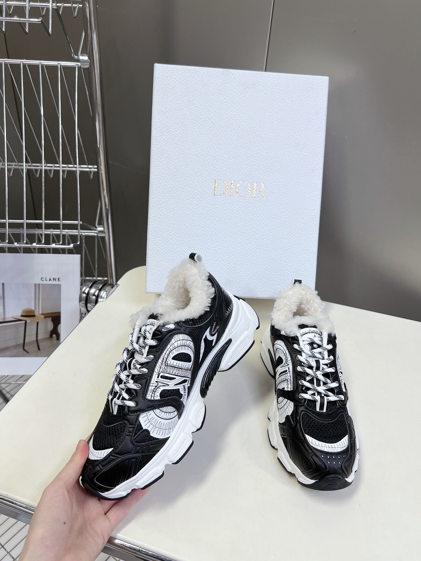 DIOR CHRONO SNEAKER 25S IN BLACK LAMBSKIN AND MESH FABRIC - 35