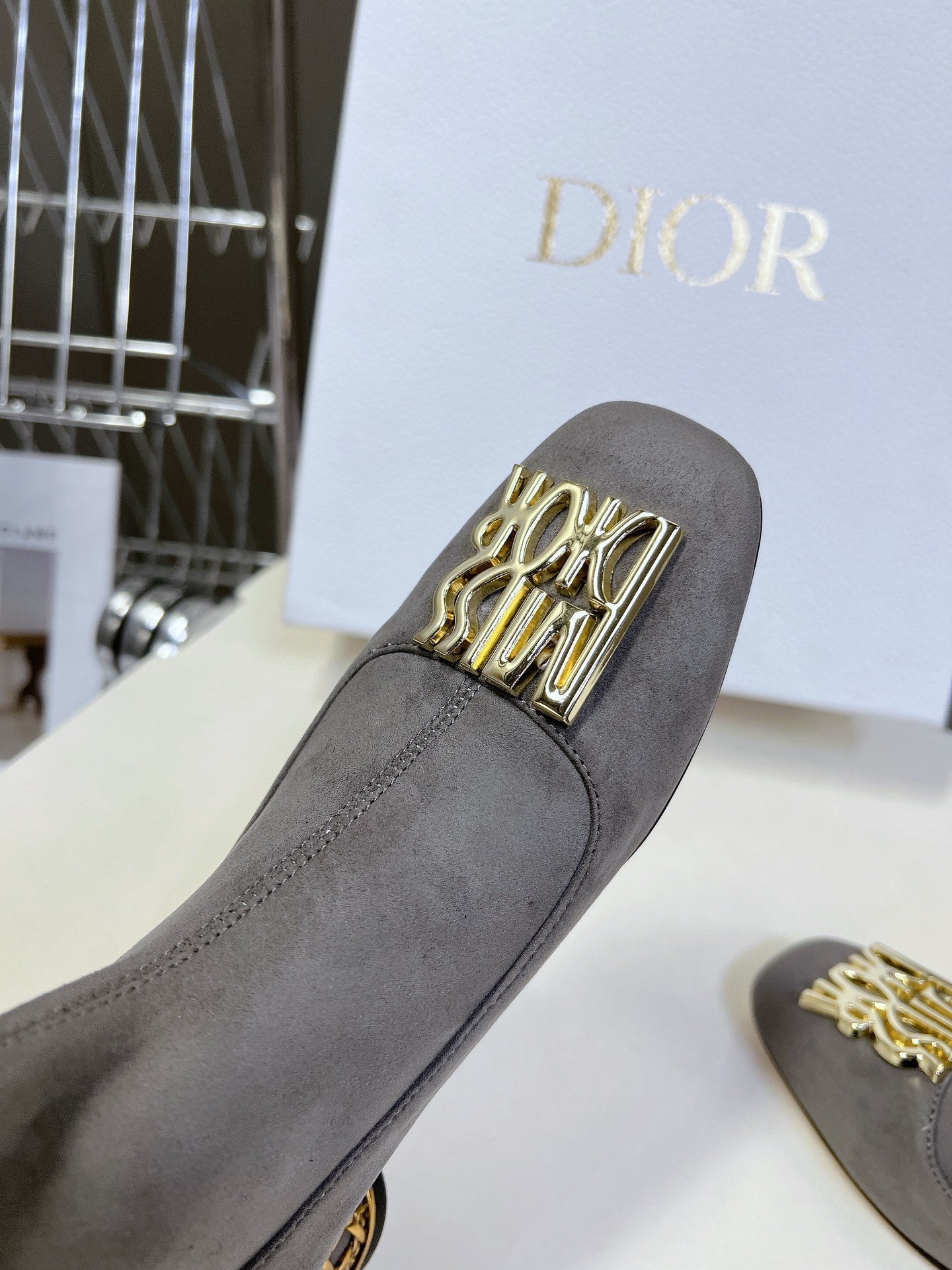ICON HEELED ANKLE BOOT DOVE GRAY SUEDE 4 CM WITH GOLD LOGO - 34