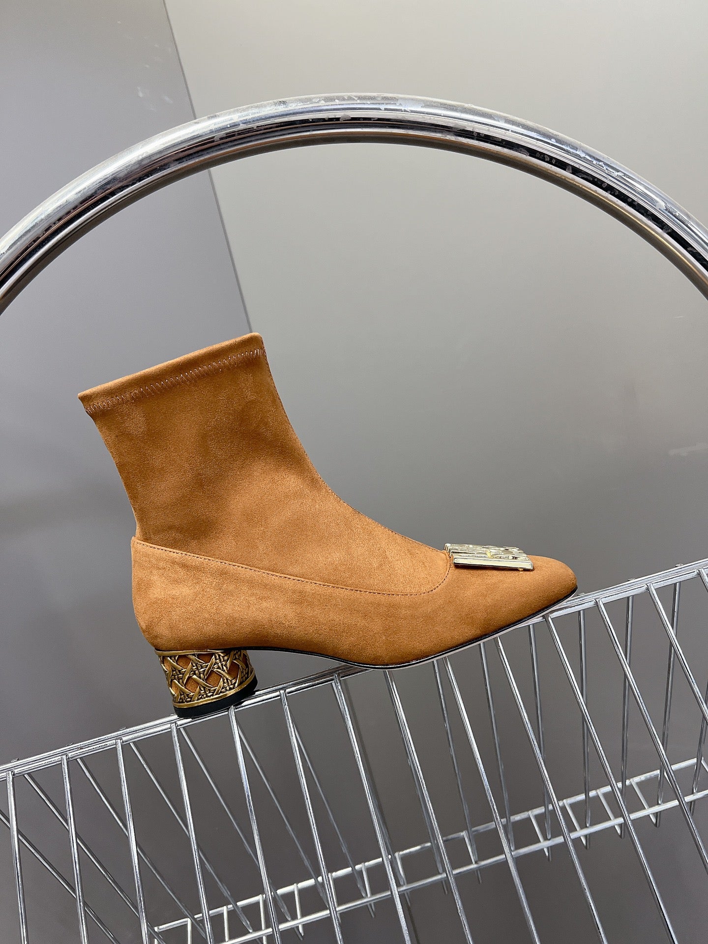 ICON HEELED ANKLE BOOT BRONZE BROWN SUEDE 4 CM WITH GOLD LOGO - 34