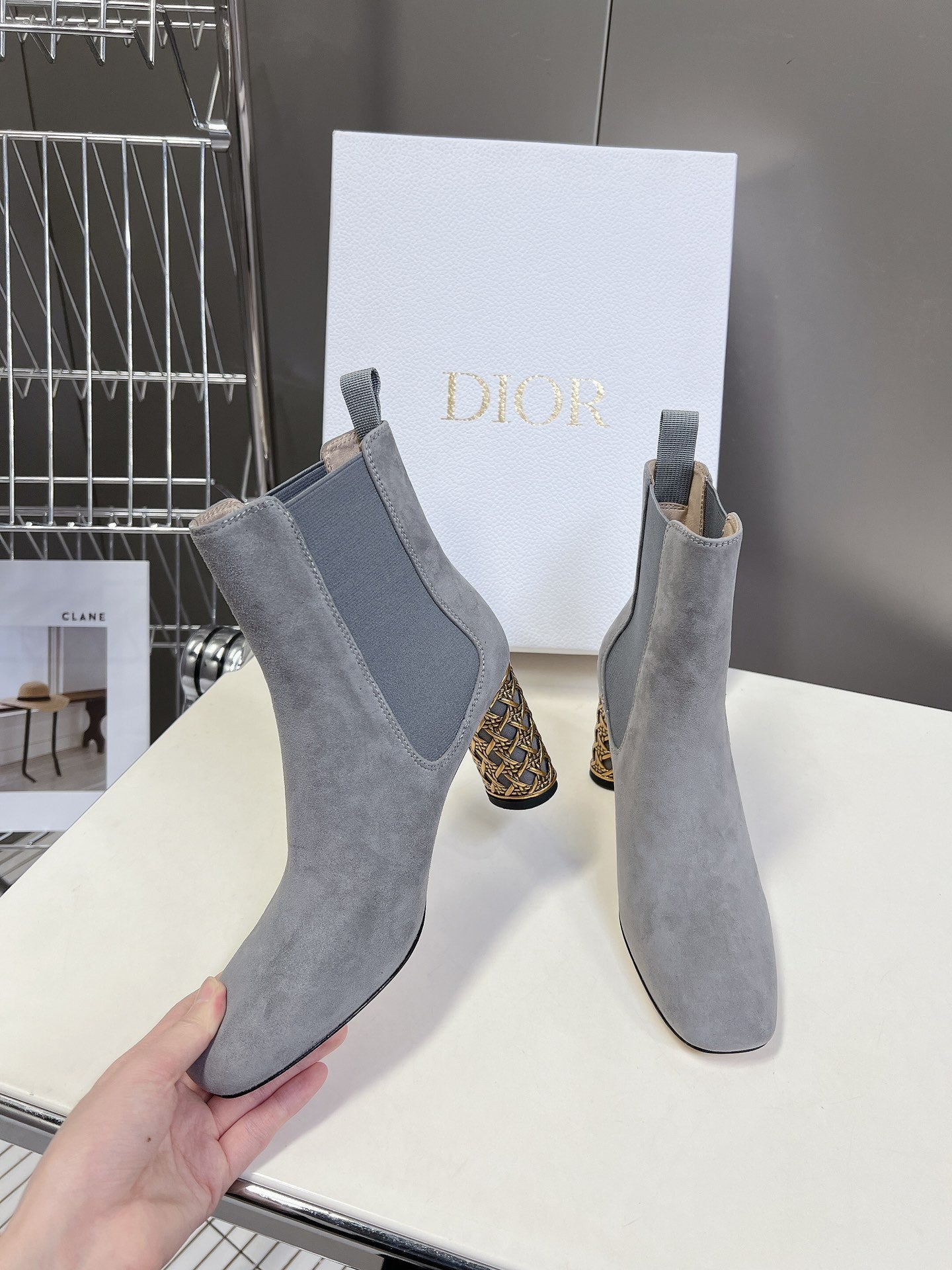 ICON HEELED ANKLE BOOT COOL GRAY SUEDE 8 CM - 34