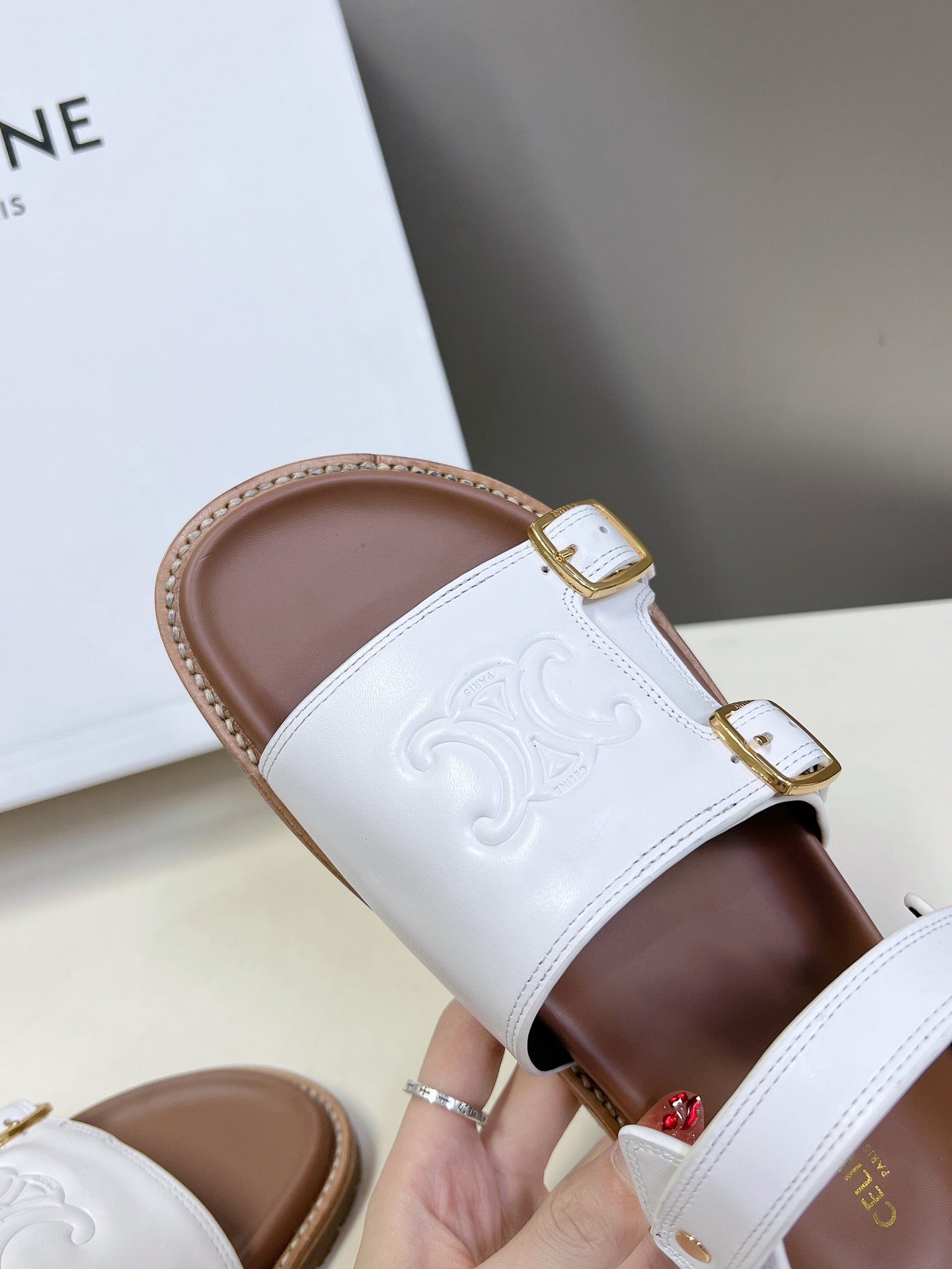 MINO SANDAL IN WHITE CALFSKIN - 35