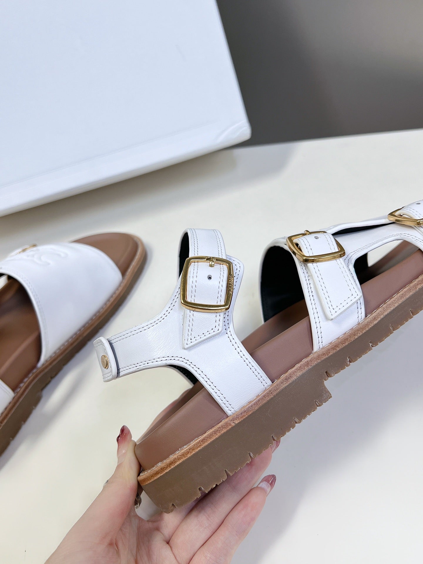 MINO SANDAL IN WHITE CALFSKIN - 35