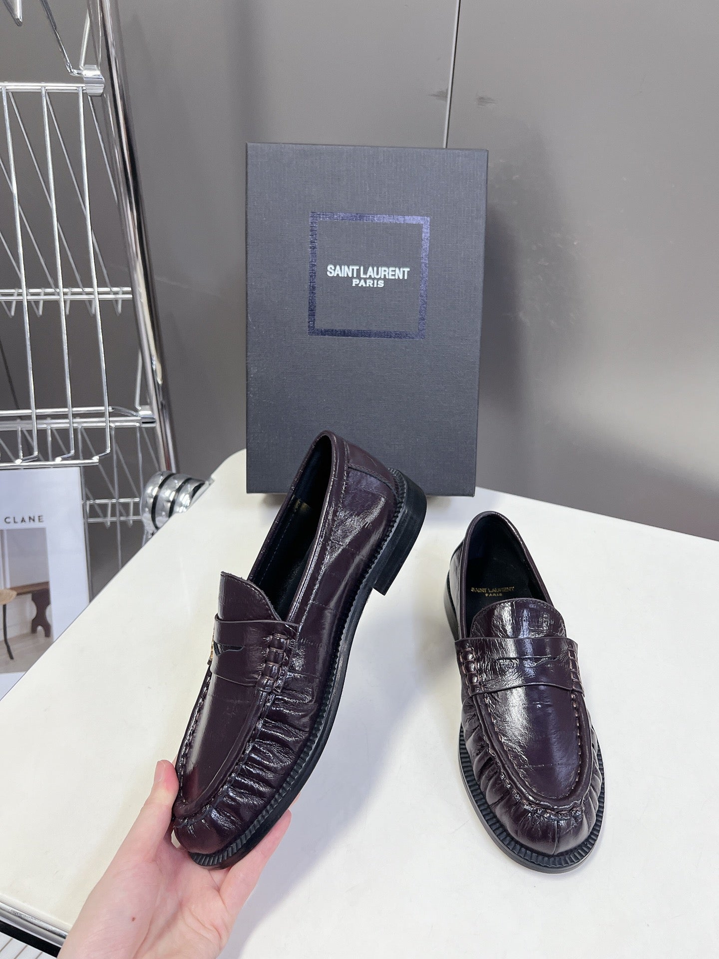 YSL 25S SAINT LAURENT LOAFERS IN DUSTY PLUM CALFSKIN - 35