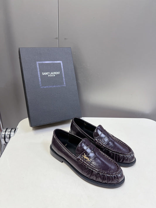 YSL 25S SAINT LAURENT LOAFERS IN DUSTY PLUM CALFSKIN - 35