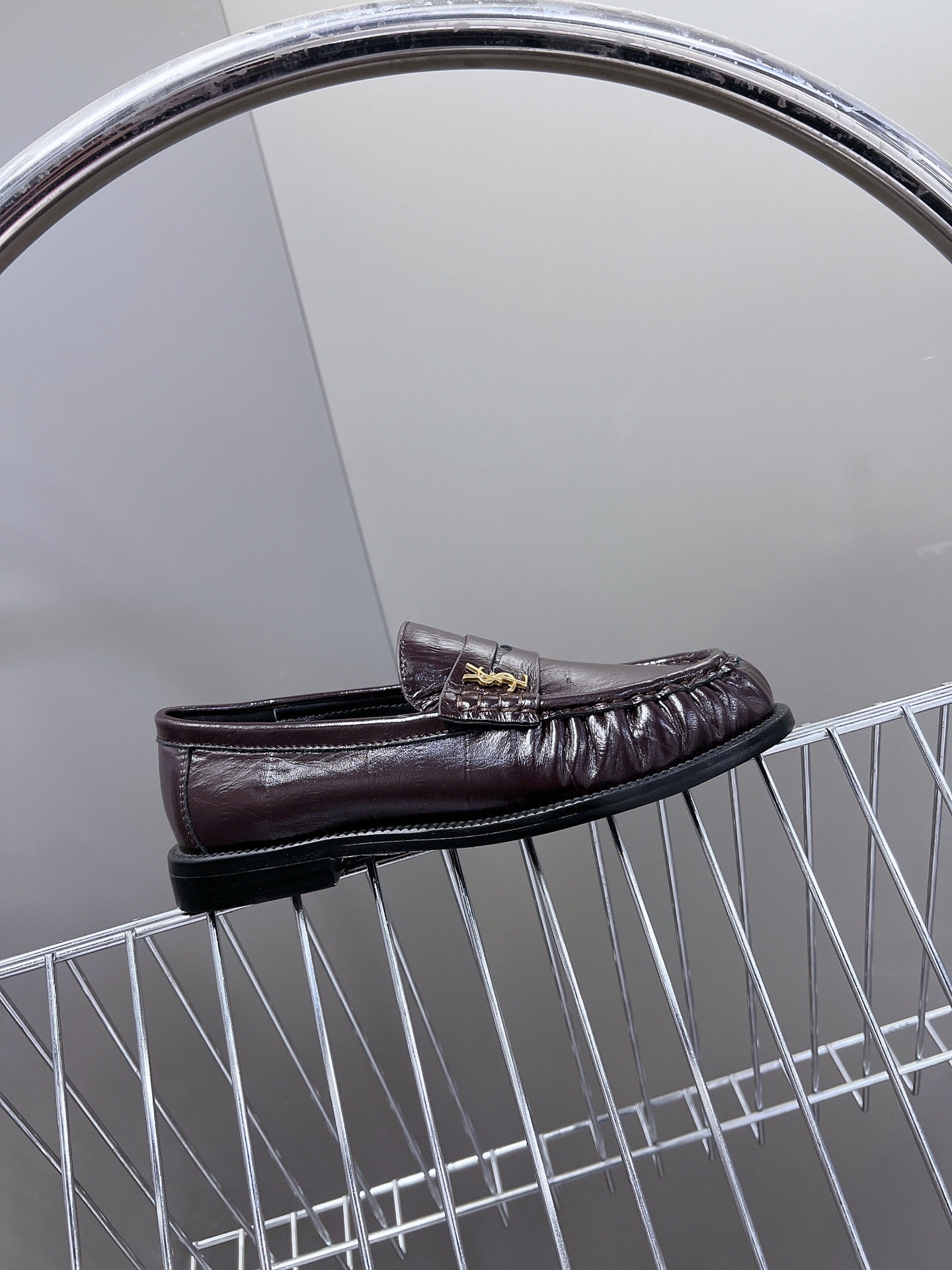 YSL 25S SAINT LAURENT LOAFERS IN DUSTY PLUM CALFSKIN - 35