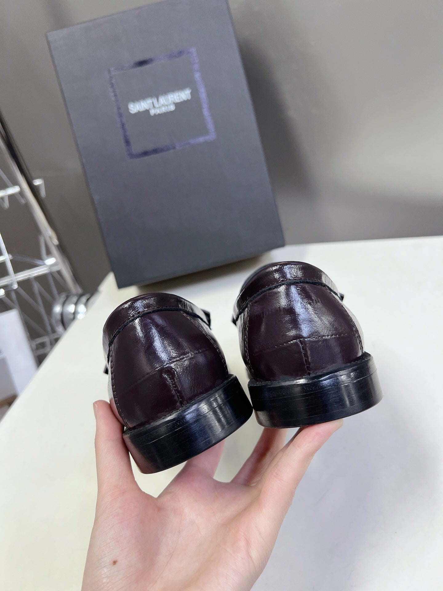 YSL 25S SAINT LAURENT LOAFERS IN DUSTY PLUM CALFSKIN - 35