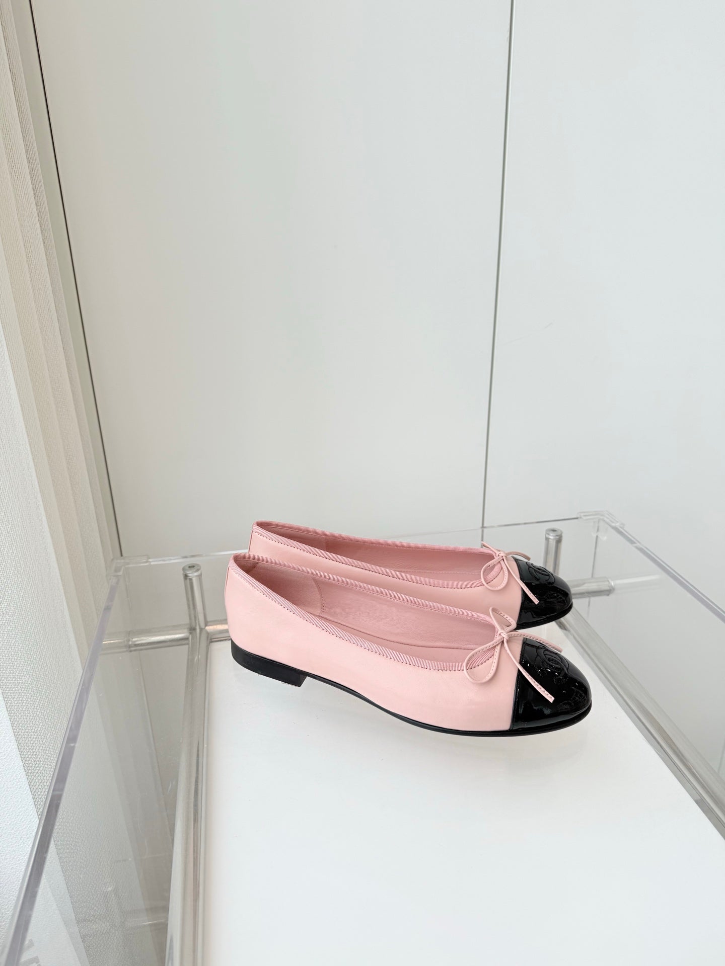 BALLET FLAT IN BABY PINK MIX BLACK CALFSKIN - 34