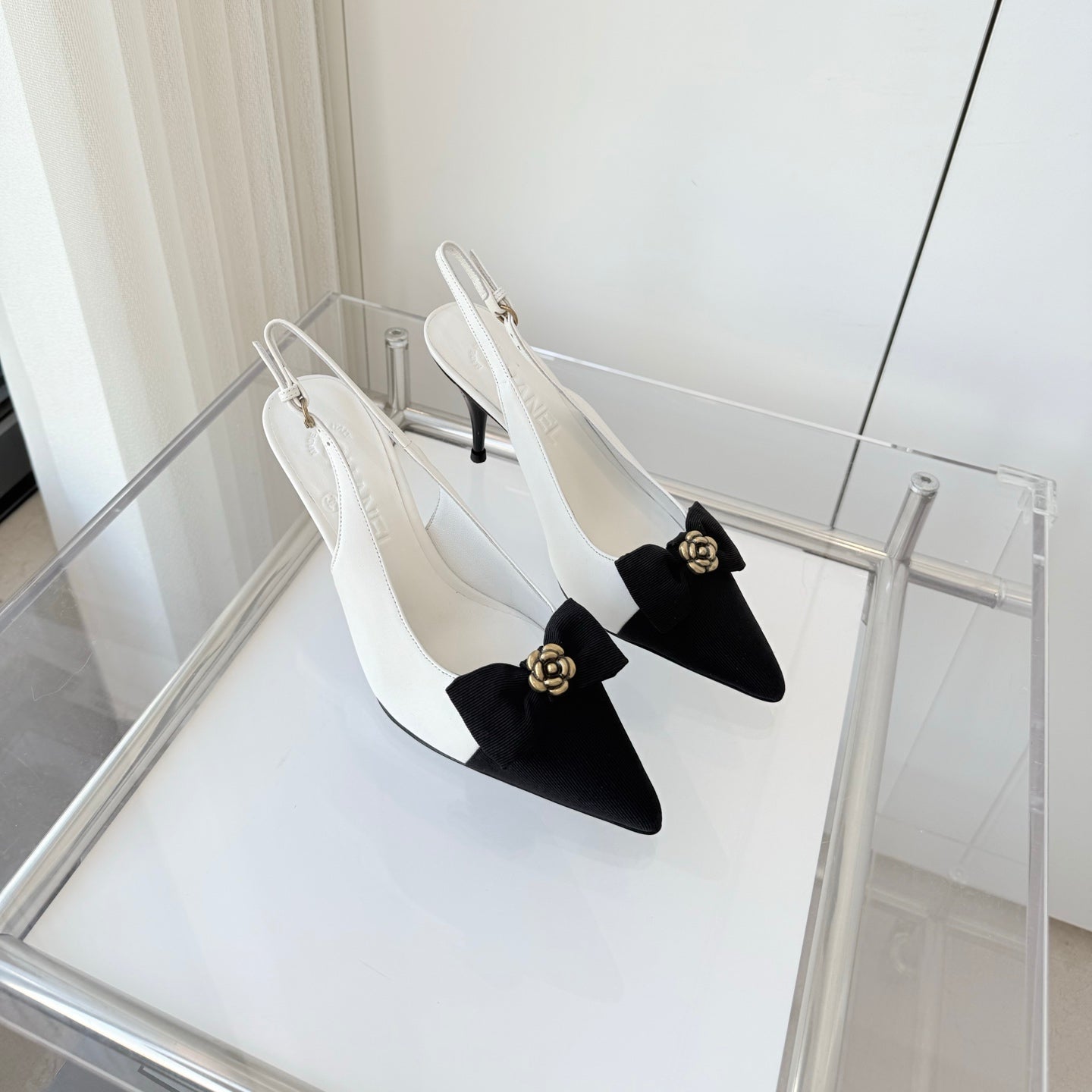 SLINGBACKS 80 MM IN WHITE CALFSKIN AND BLACK CANVAS - 35