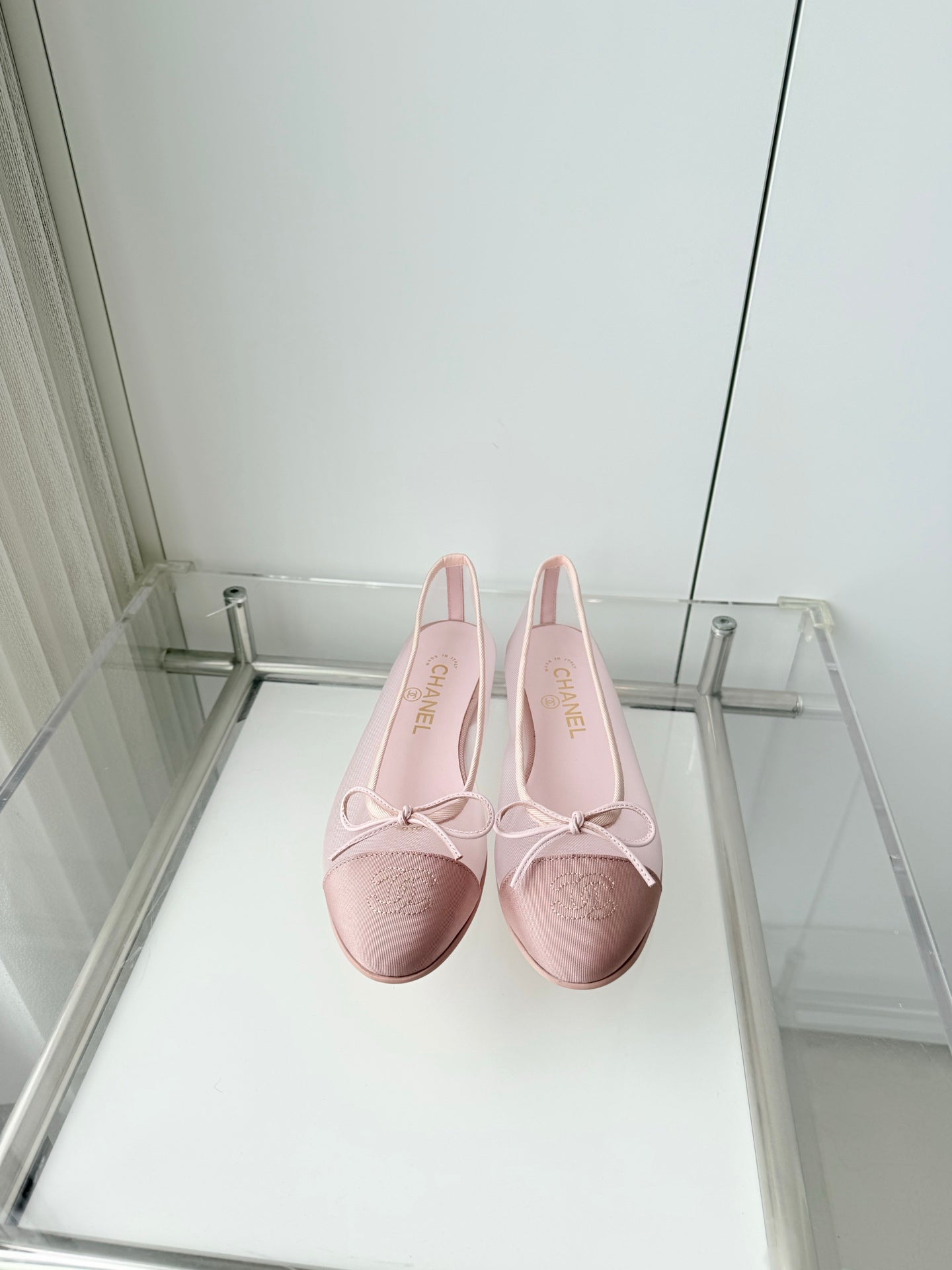 CHANEL 26S BALLET FLATS IN LIGHT PINK MESH TOE CAP AND BOW