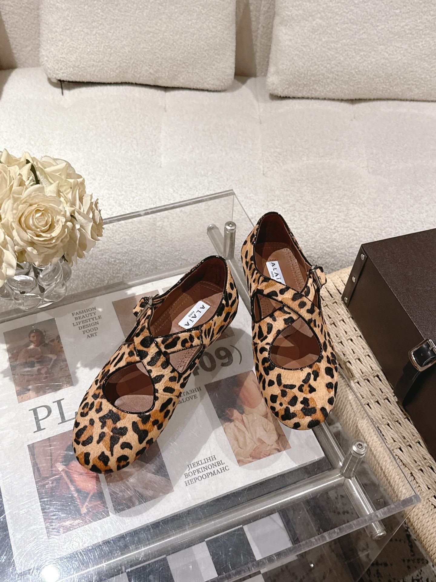 ALAIA 25S CRISS CROSS BALLET FLATS IN LEOPARD SUEDE - 35