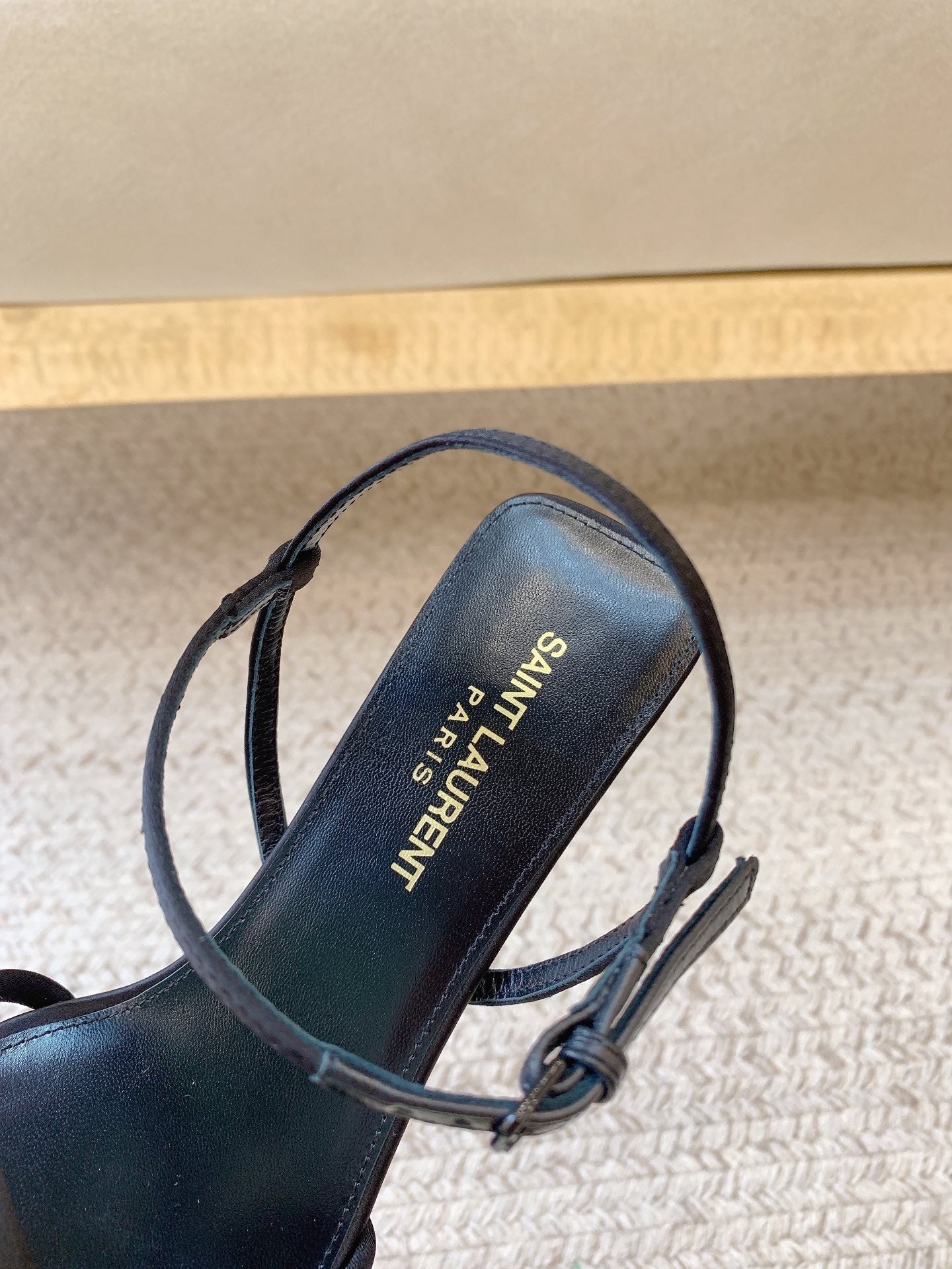 STRAPPY MID HEEL SANDALS IN BLACK SILK - 34