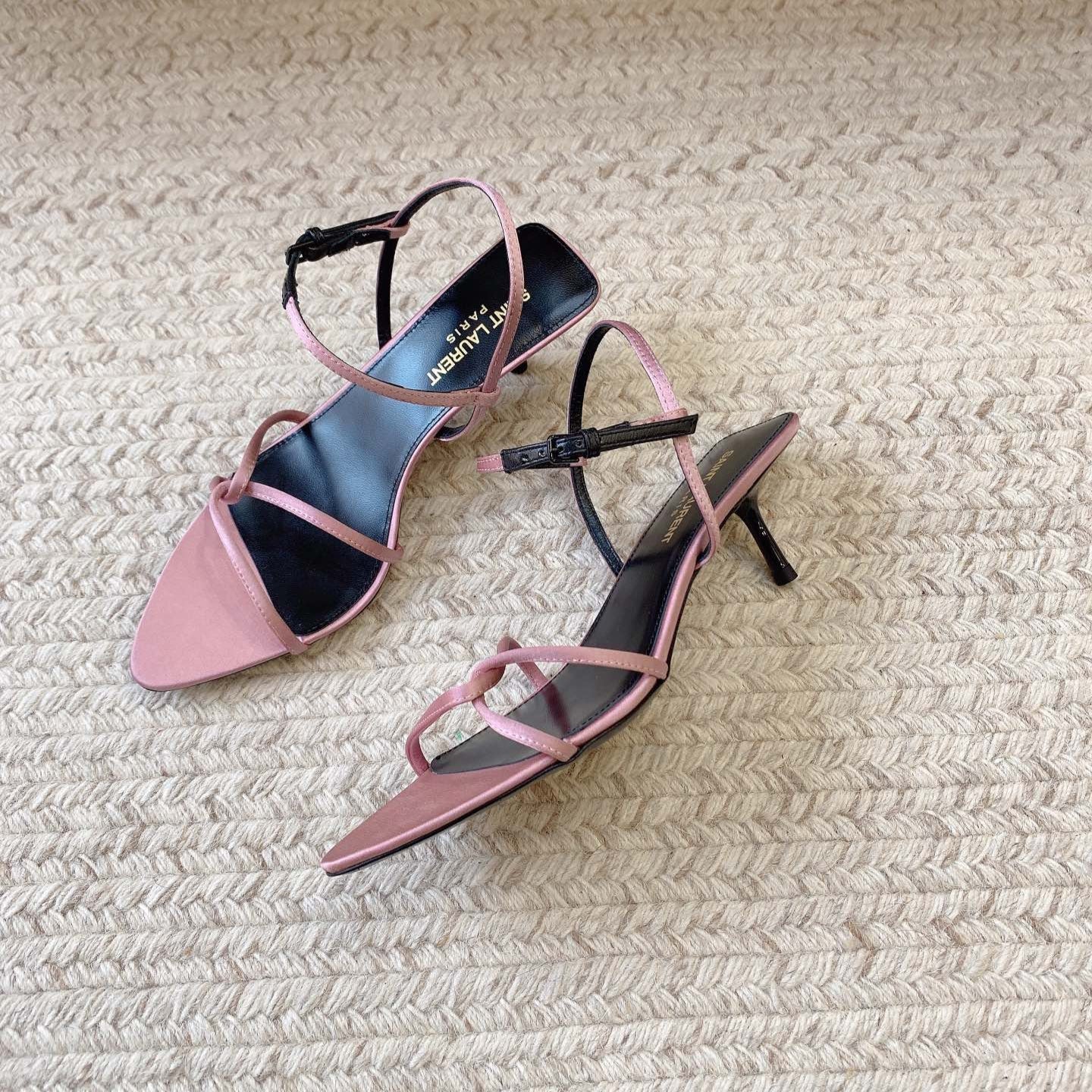 STRAPPY MID HEEL SANDALS IN PINK SILK - 34